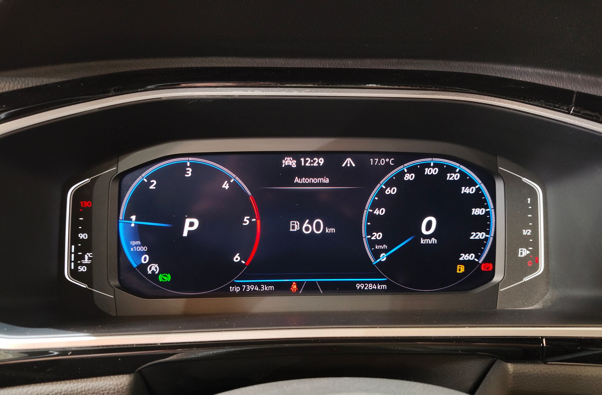 Volkswagen T-Roc R-Line 2.0 TDI DSG - foto 25