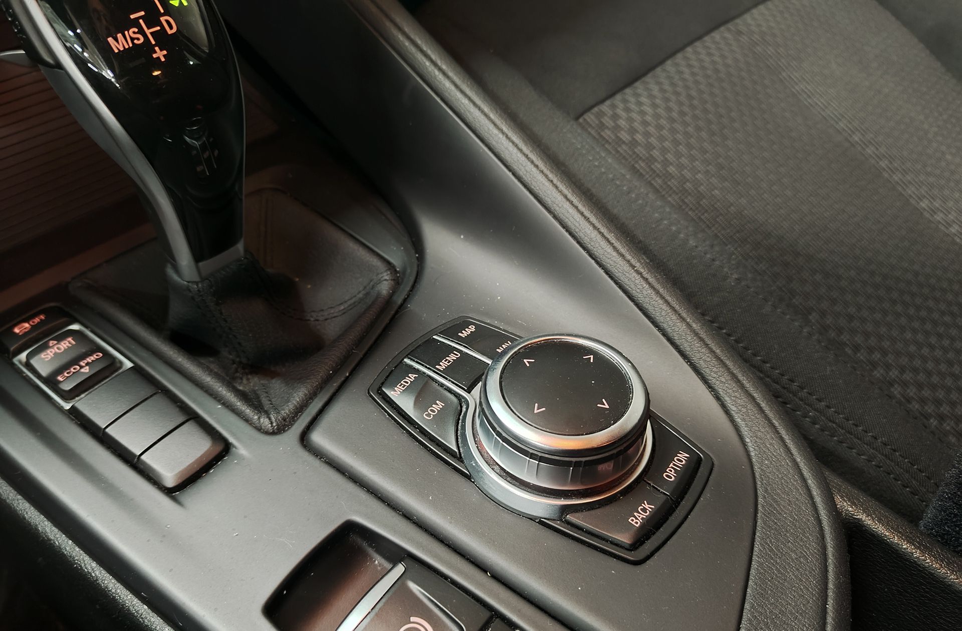 BMW X1 sDrive18d - foto 30