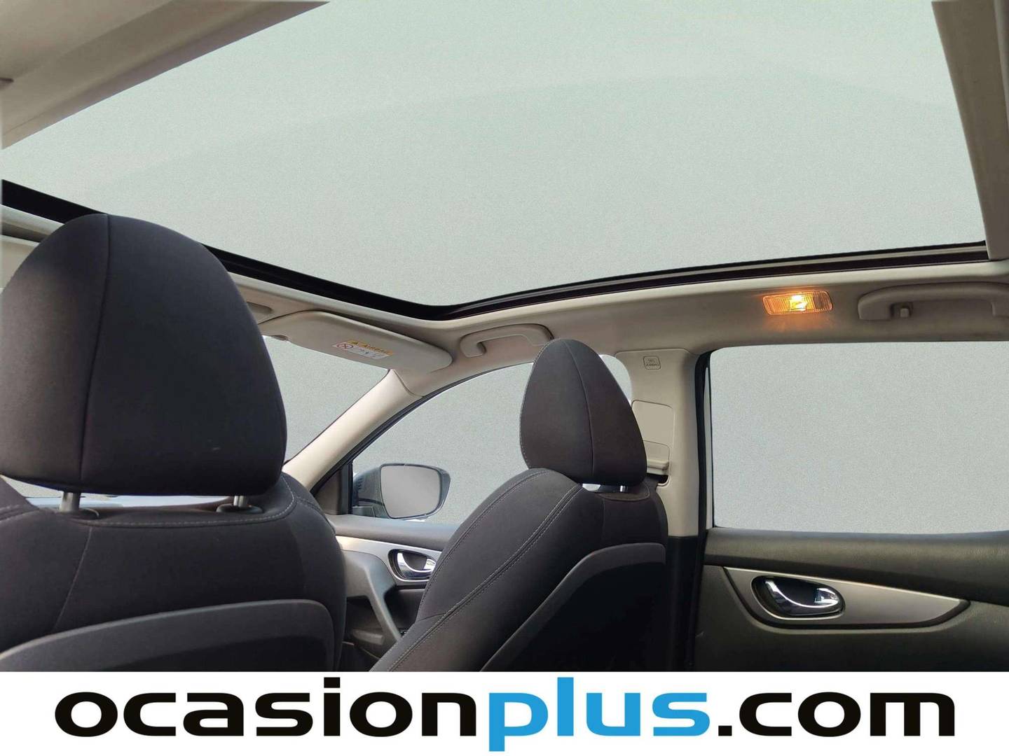 Extras y acabados del Nissan QASHQAI Nissan Qashqai dCi 130 N-Connecta 4x2 XTronic (130 CV)