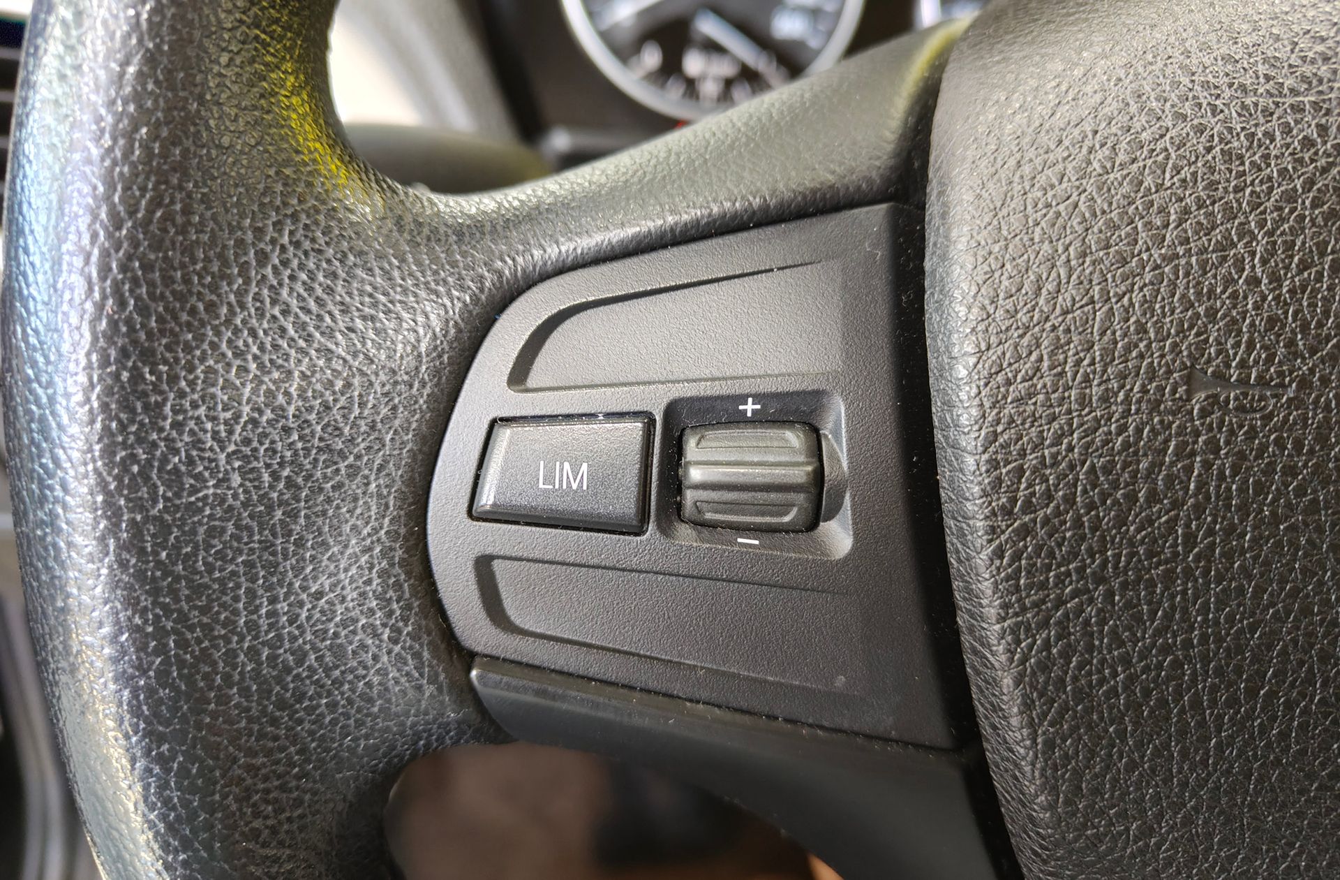 BMW Serie 1 118d xDrive - foto 24
