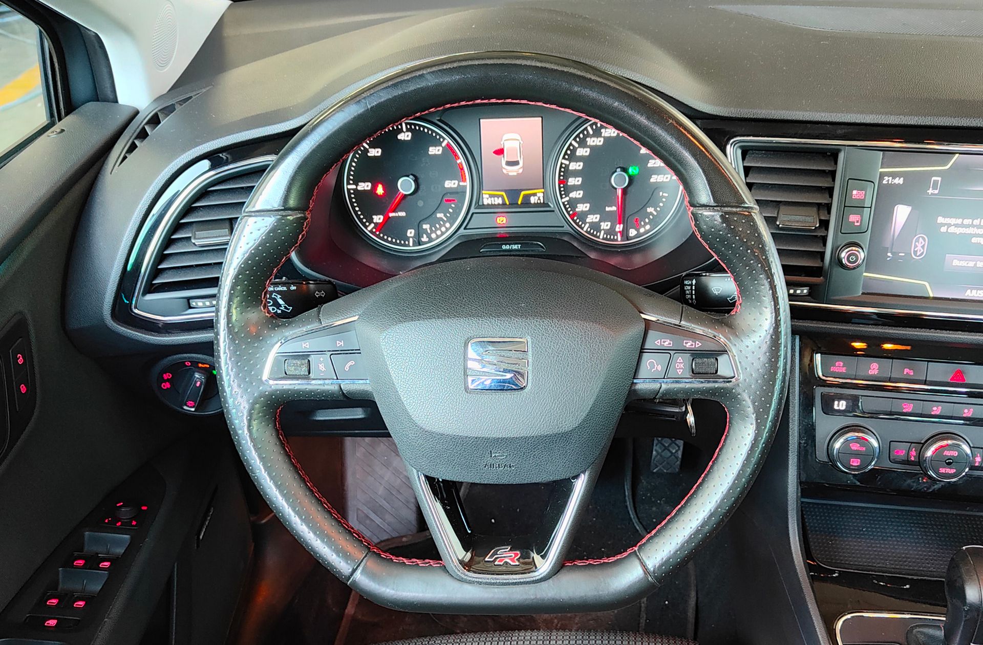 SEAT León ST 2.0 TDI FR DSG - foto 18