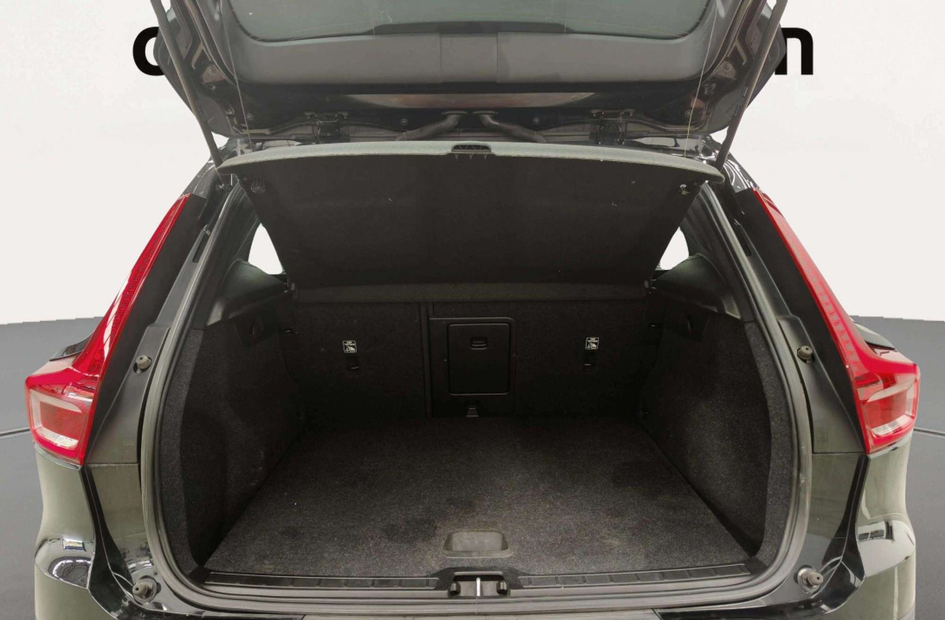 Volvo XC40 D3 Momentum - foto 16