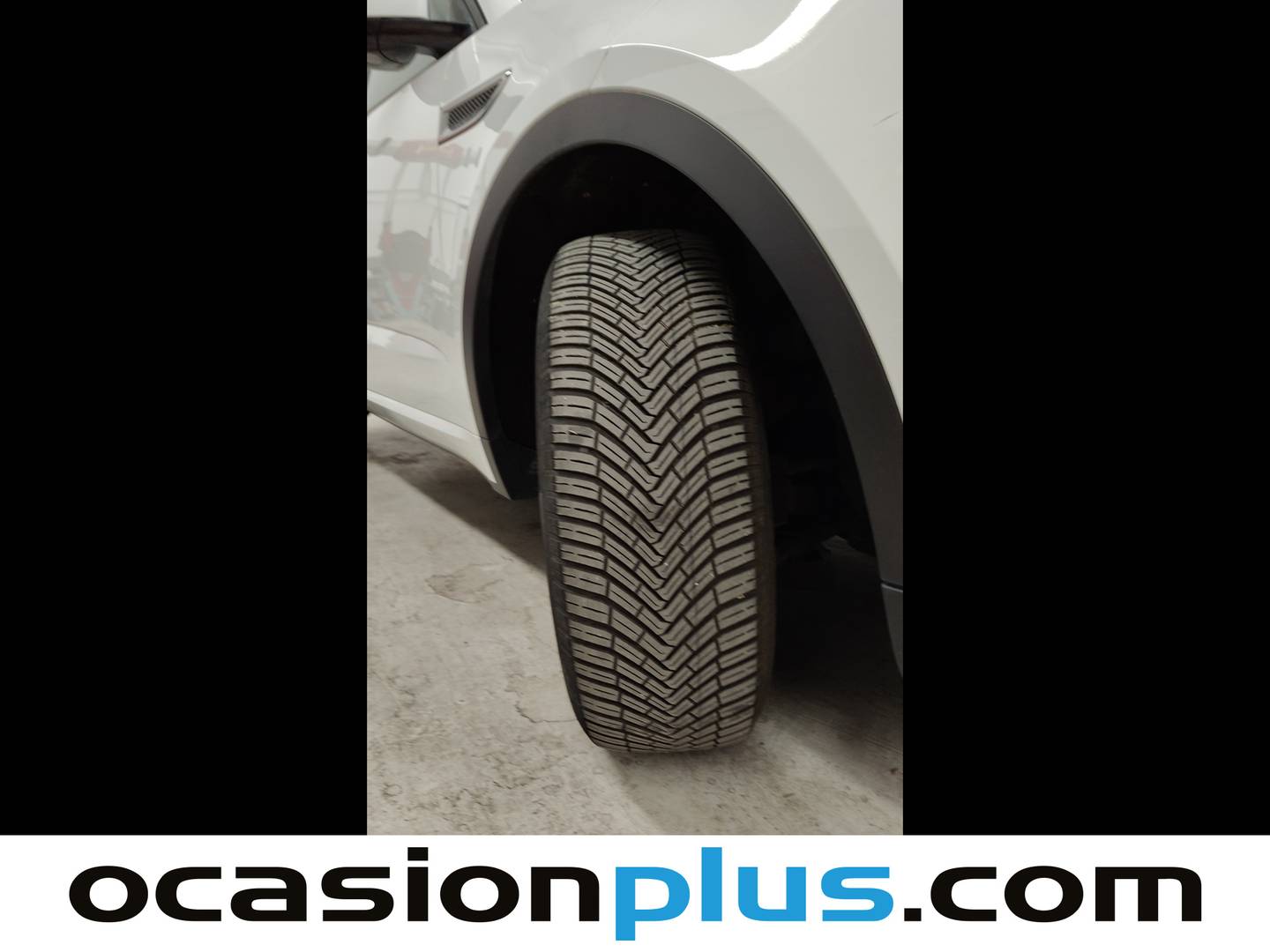 Foto Jaguar E-Pace Jaguar E-PACE 2.0P R-Dynamic 4WD Auto  (200 CV)