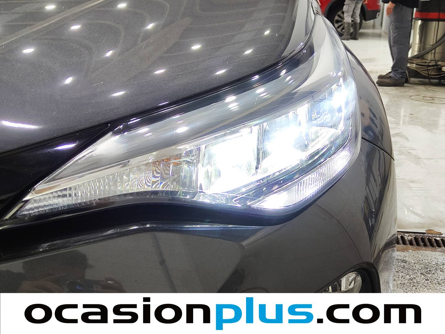 Foto Toyota C-HR Toyota C-HR 180H Advance (184 CV)