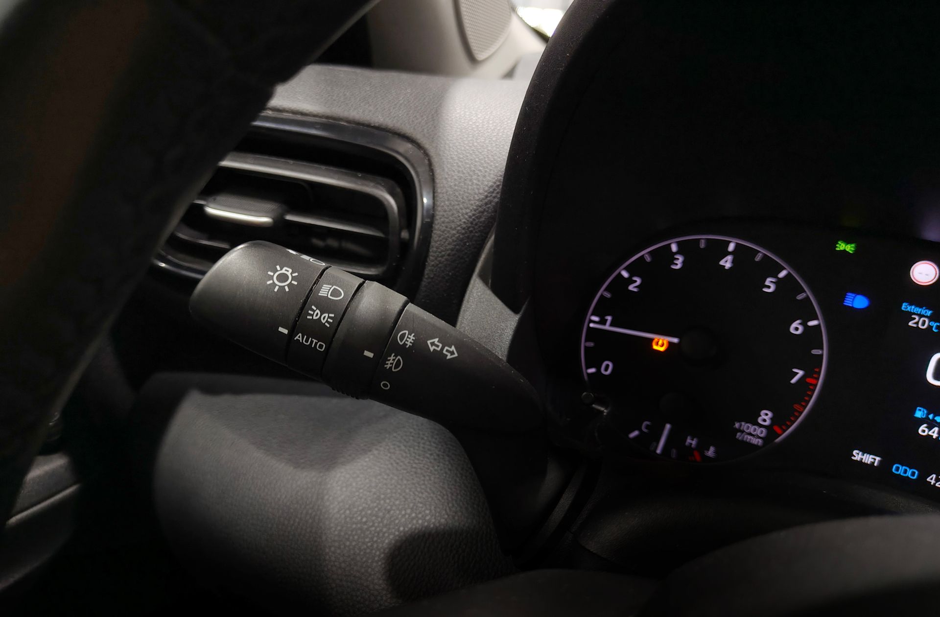 Toyota Yaris 1.5 S-Edition - foto 23