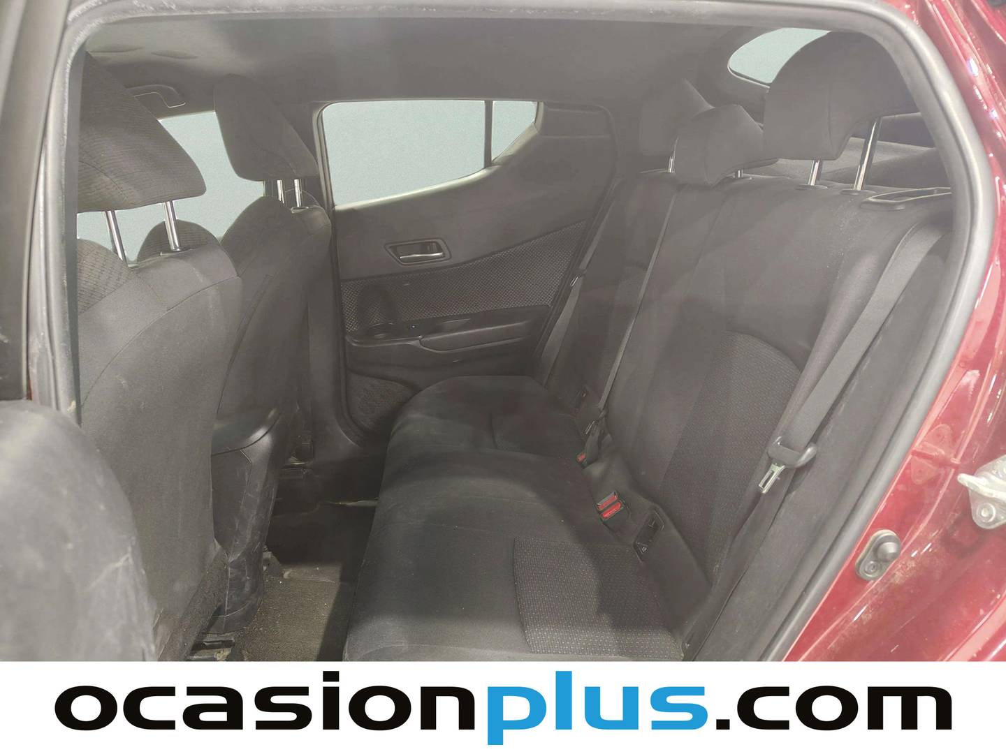 Foto asientos traseros Toyota C-HR Toyota C-HR 1.8 125H Advance (122 CV)