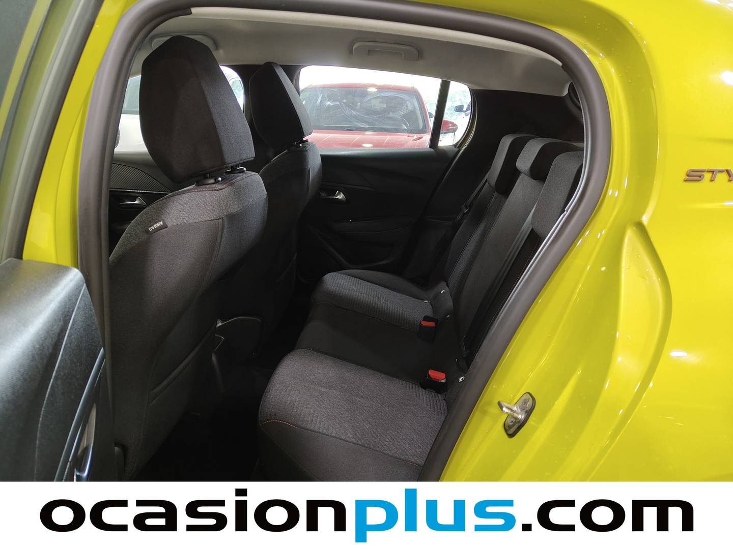 Foto asientos traseros Peugeot 208 Peugeot 208 Style Hybrid 110 eDCS6 (110 CV)