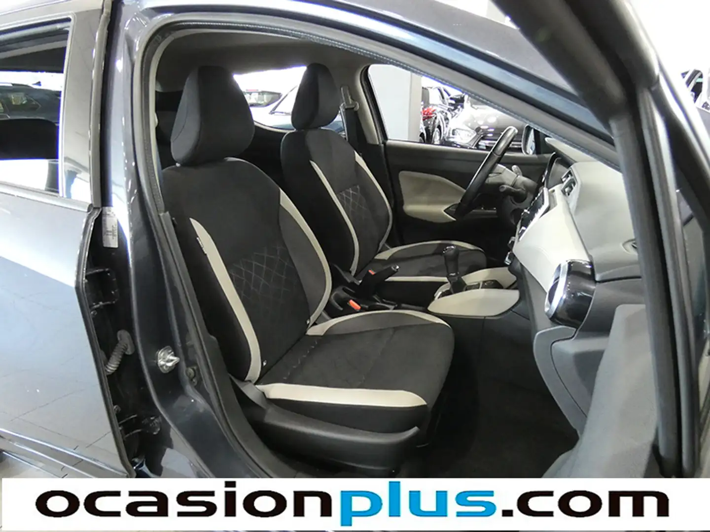 Foto Nissan Micra Nissan Micra IG-T N-Design Black (92CV)