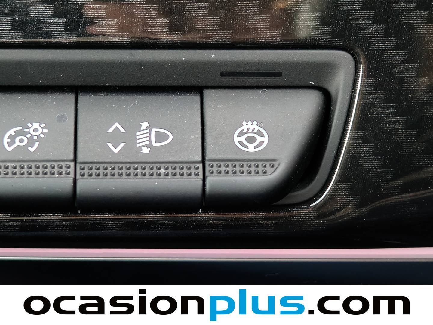 Equipamiento del Renault Arkana Renault Arkana RS Line TCe (140 CV) EDC Microhíbrido