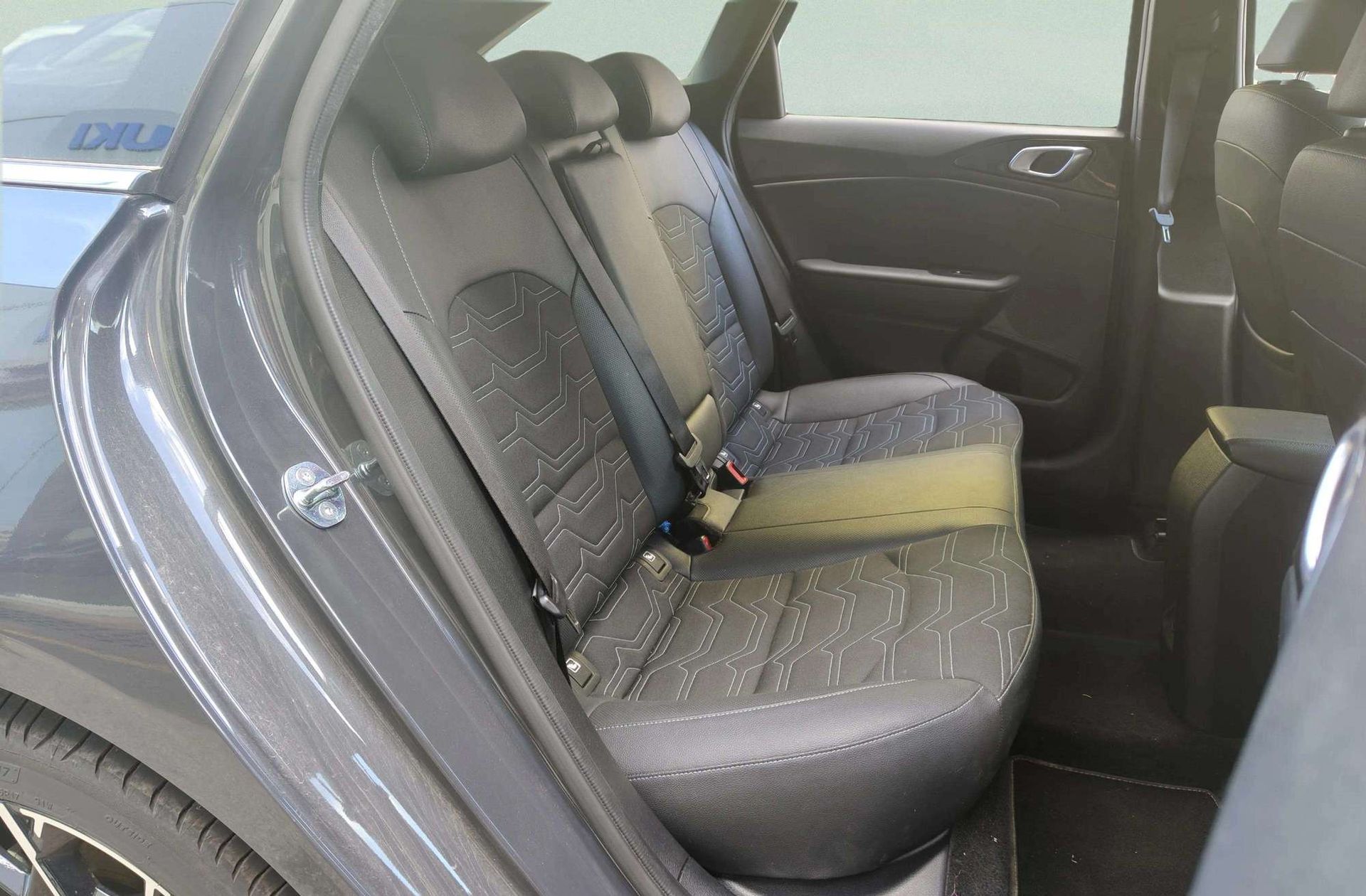 Kia Ceed 1.0 MHEV Style Edition DCT - foto 18