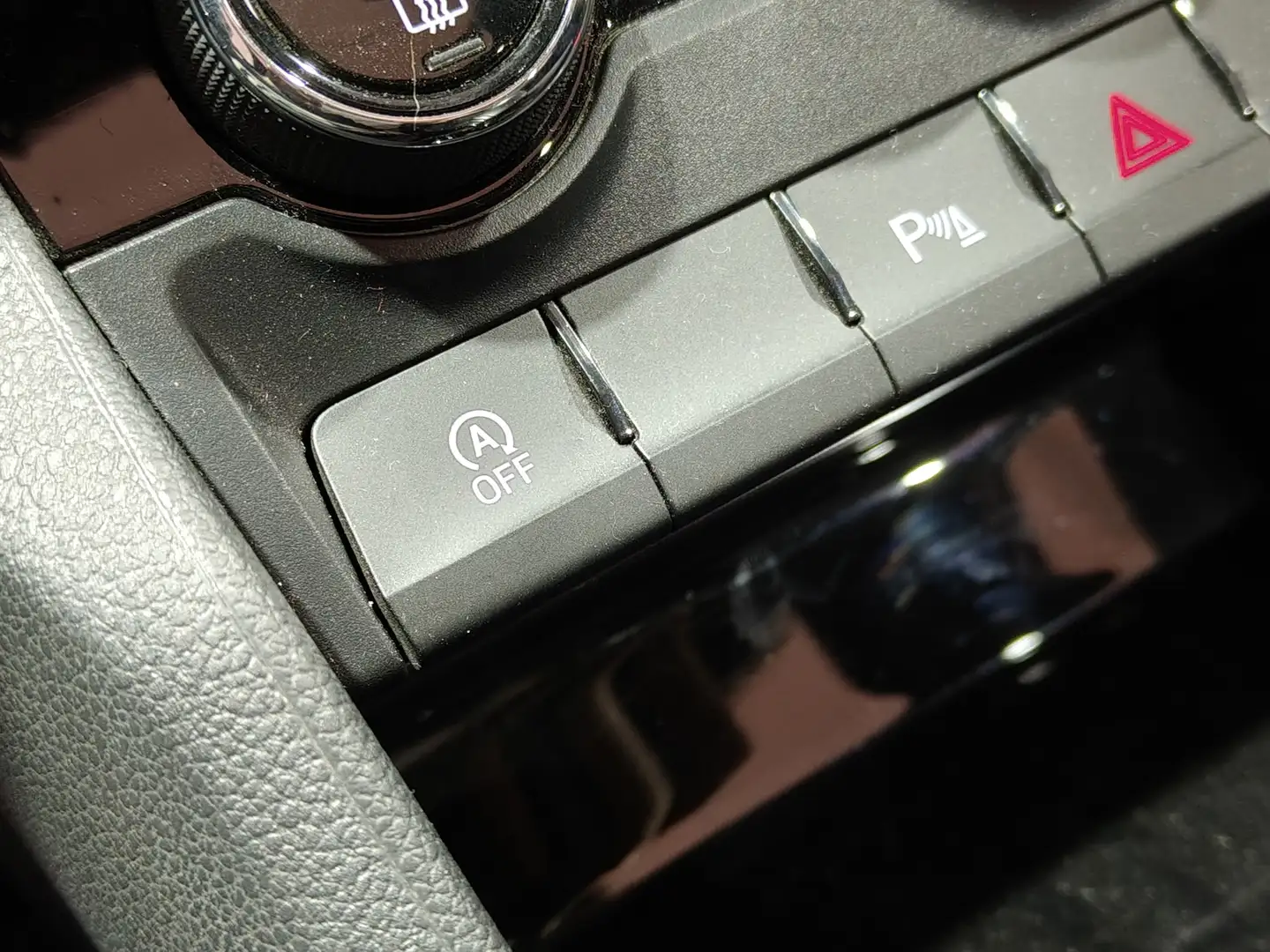 Foto Skoda Karoq Skoda Karoq 1.5 TSI ACT Sportline DSG (150 CV)