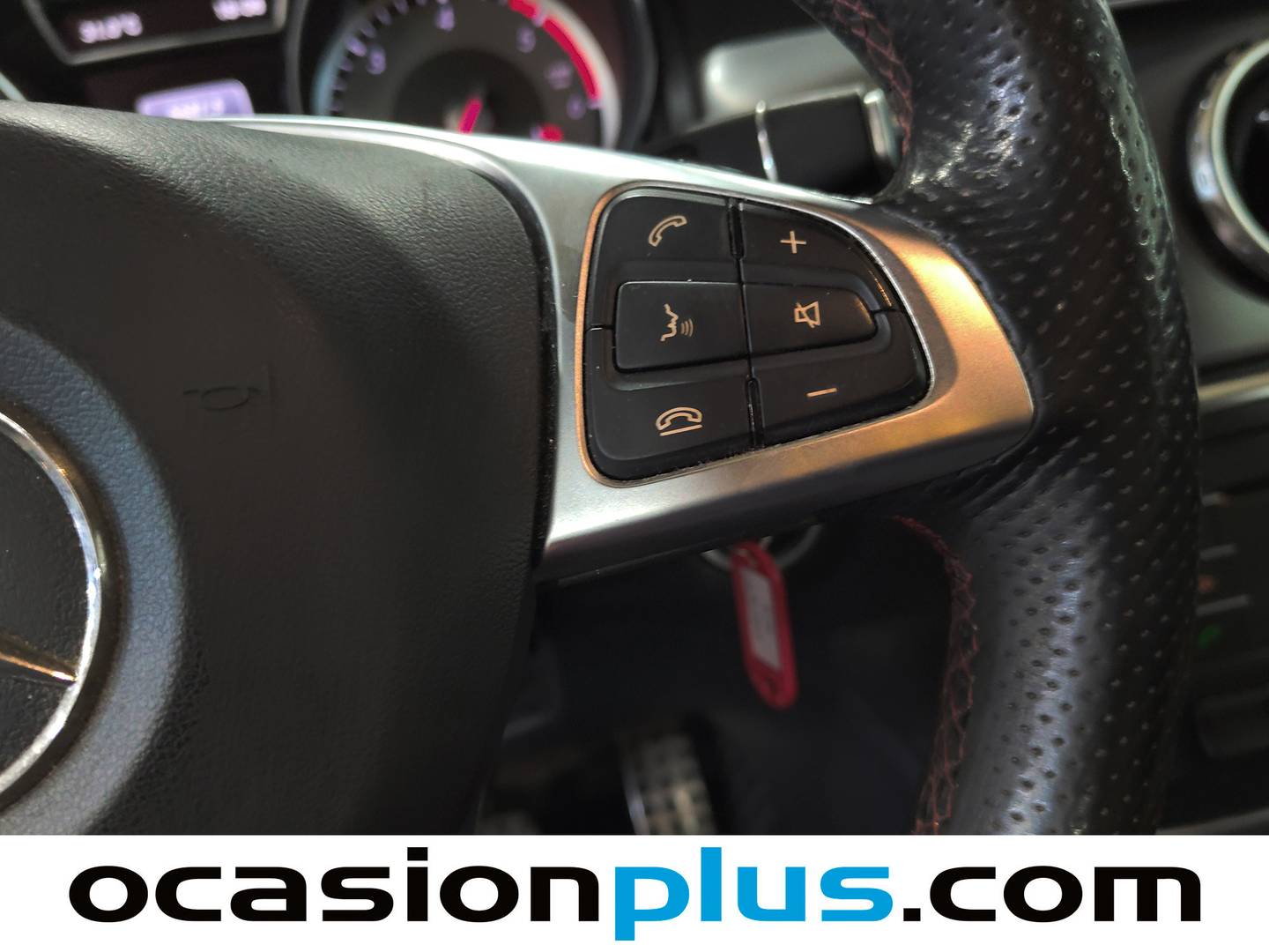 Mercedes GLA Mercedes GLA 200 d AMG Line (136 CV) al mejor precio