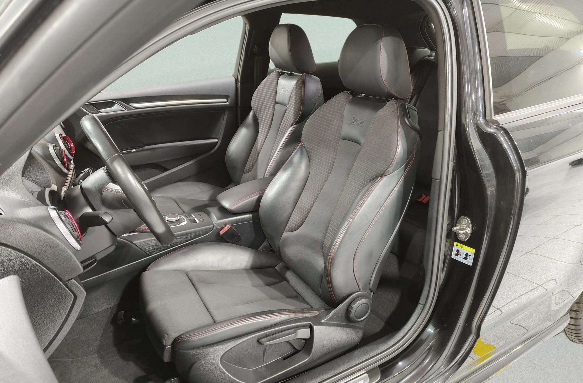 Audi A3 S3 2.0 TFSI quattro S tronic - foto 9