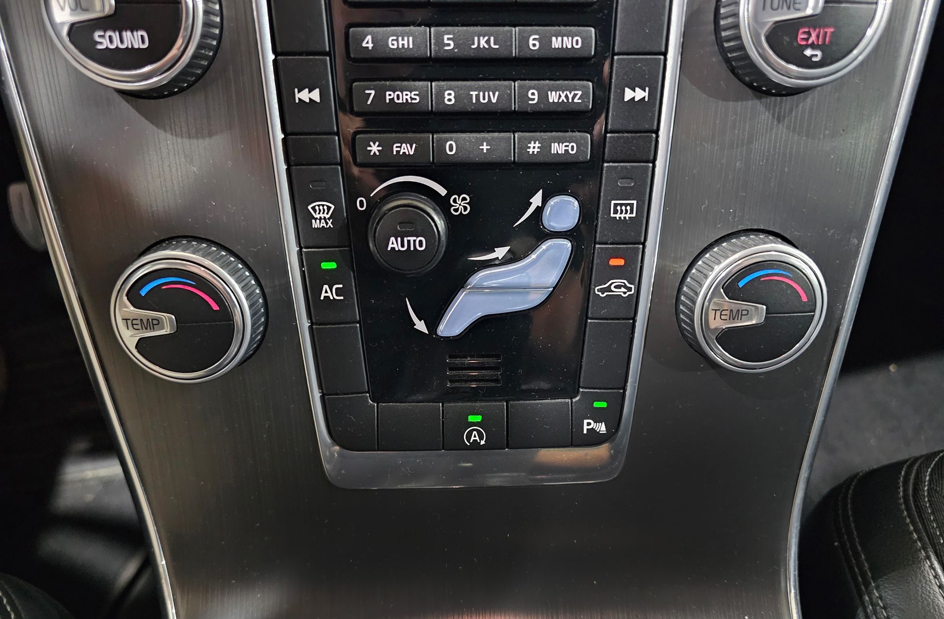 Volvo V60 D2 Momentum - foto 31