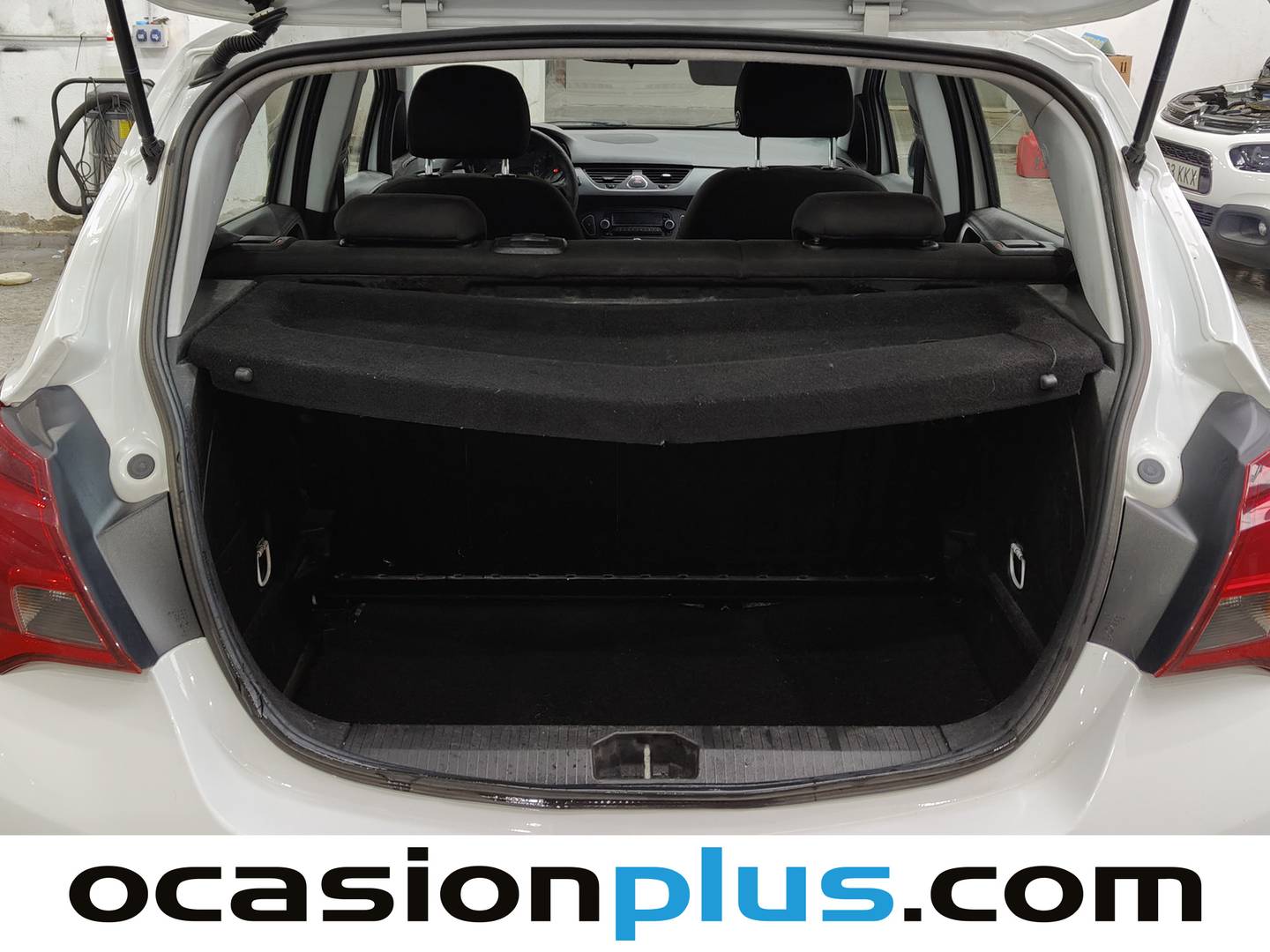 Fotos maletero Opel Corsa Opel Corsa 1.4 Expression (90 CV)