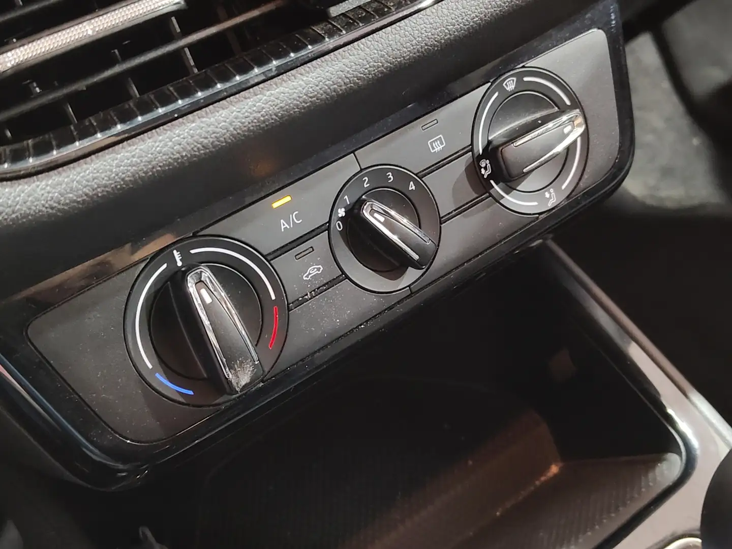 Foto Skoda Fabia Skoda Fabia 1.0 TSI Selection (95 CV)