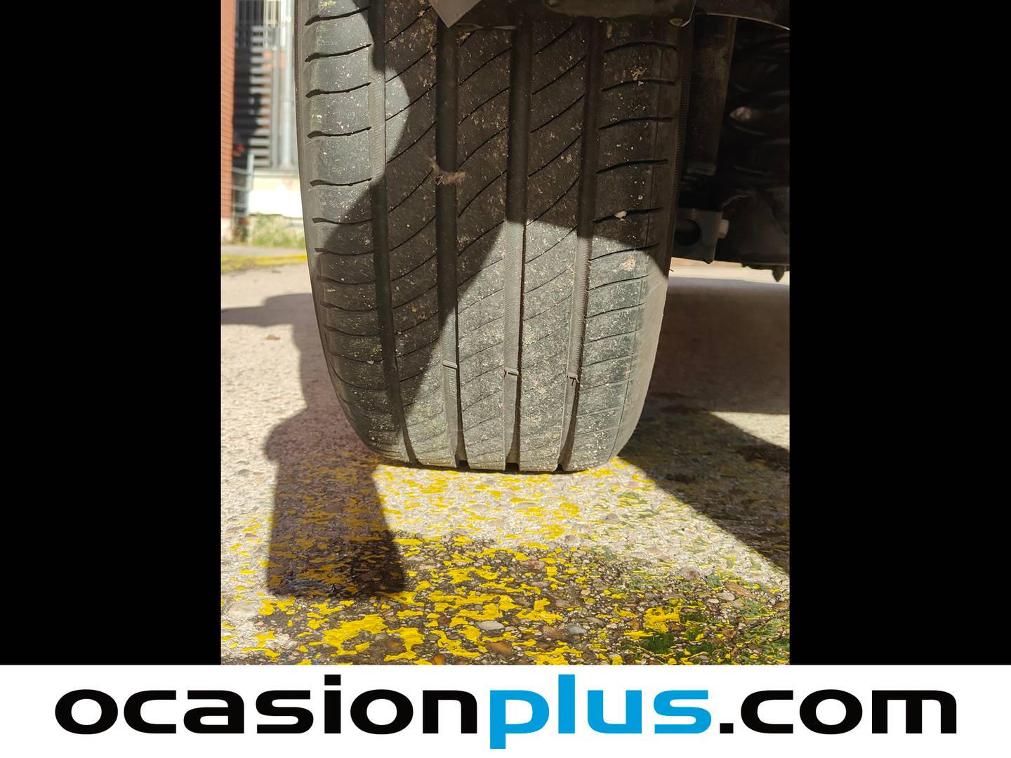 Foto Volkswagen T-Roc Volkswagen T-Roc Advance R-Line 1.0 TSI (110 CV)