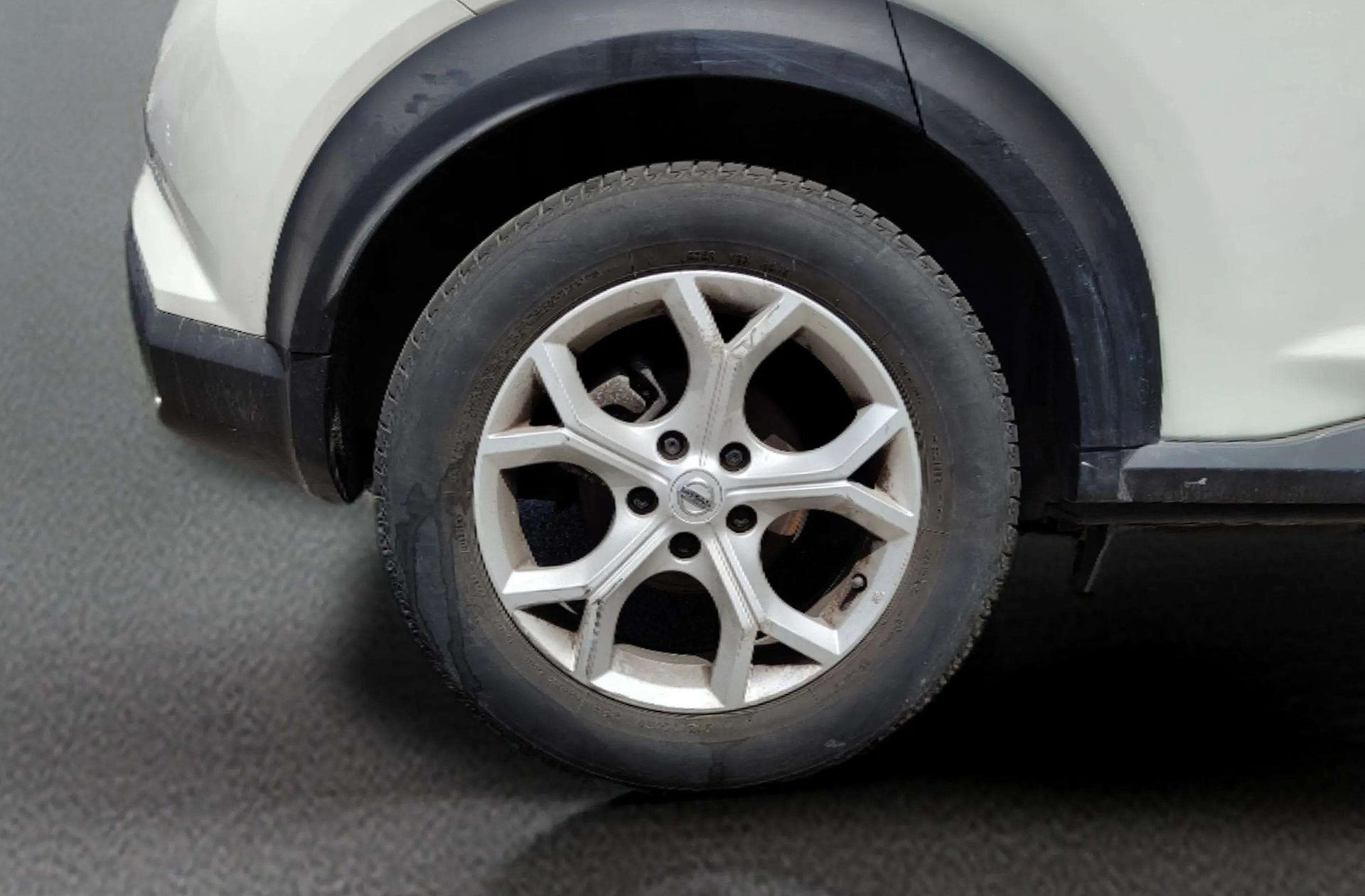 Nissan Juke DIG-T N-Connecta 4x2 DCT - foto 27
