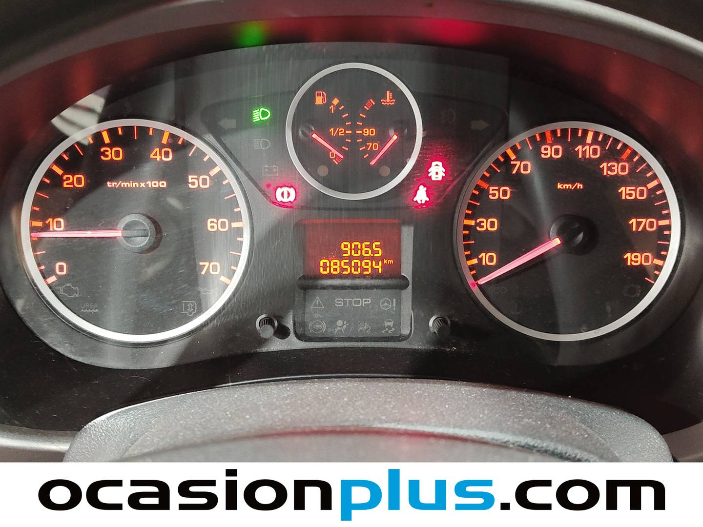 Foto Peugeot Partner Peugeot Partner Tepee 1.6 BlueHDi TEPEE Outdoor (100 CV)