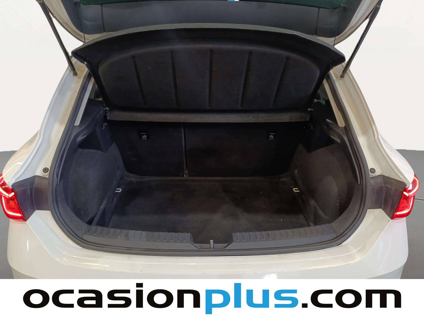 Fotos maletero Seat León Seat León 1.5 TSI S&S Style Go (130 CV)