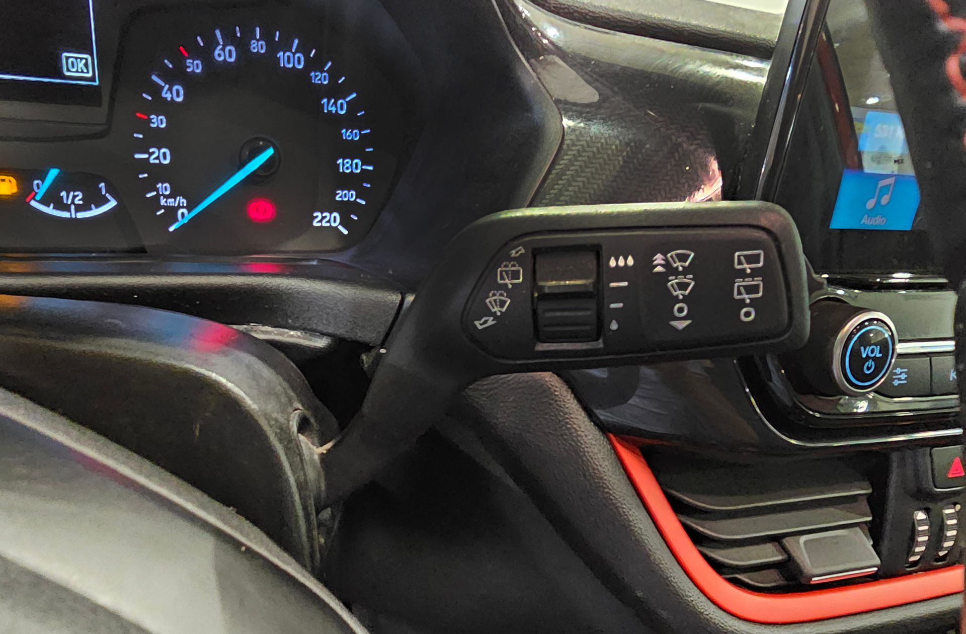 Ford Fiesta 1.0 EcoBoost ST-Line - foto 28