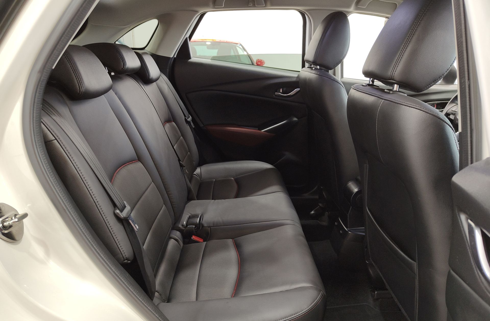 Mazda CX-3 2.0 Skyactiv GE Luxury 2WD - foto 11