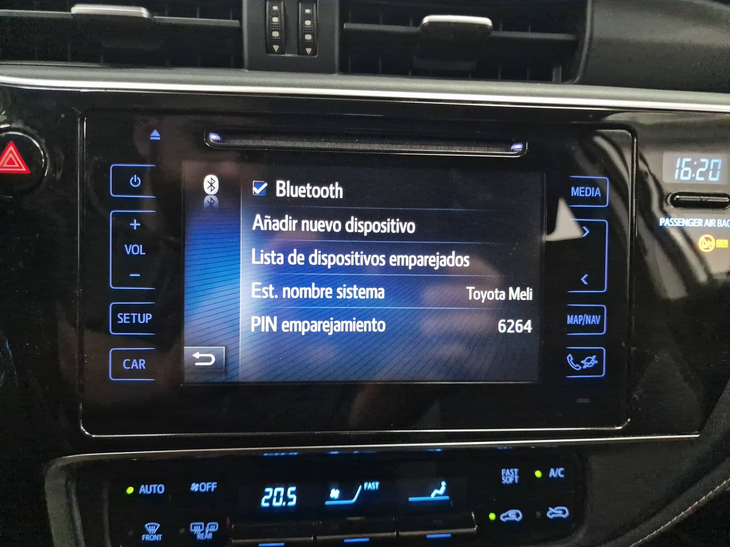 Foto Toyota Auris Toyota Auris 140H Hybrid Active (136 CV)