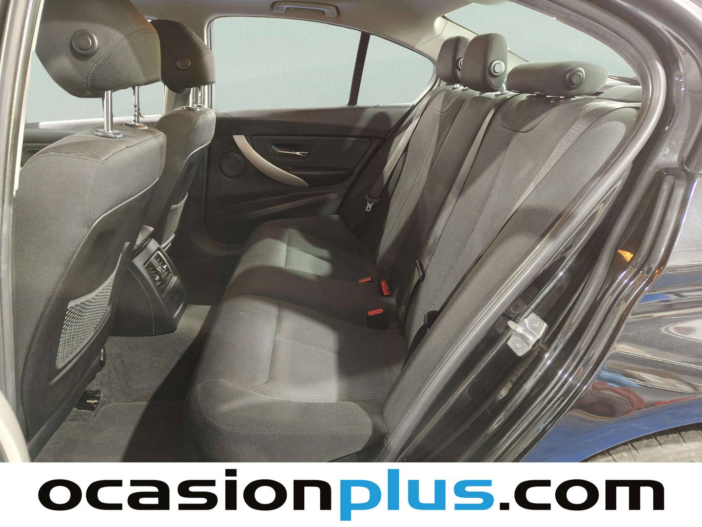 Foto BMW Serie 3 BMW Serie 3 318d Business (150 CV)