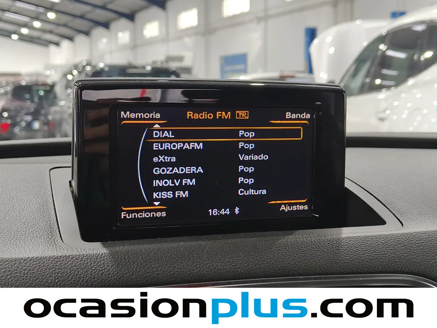 Foto Audi Q3 Audi Q3 Black line edition 2.0 TDI (150 CV) Paquete S-line