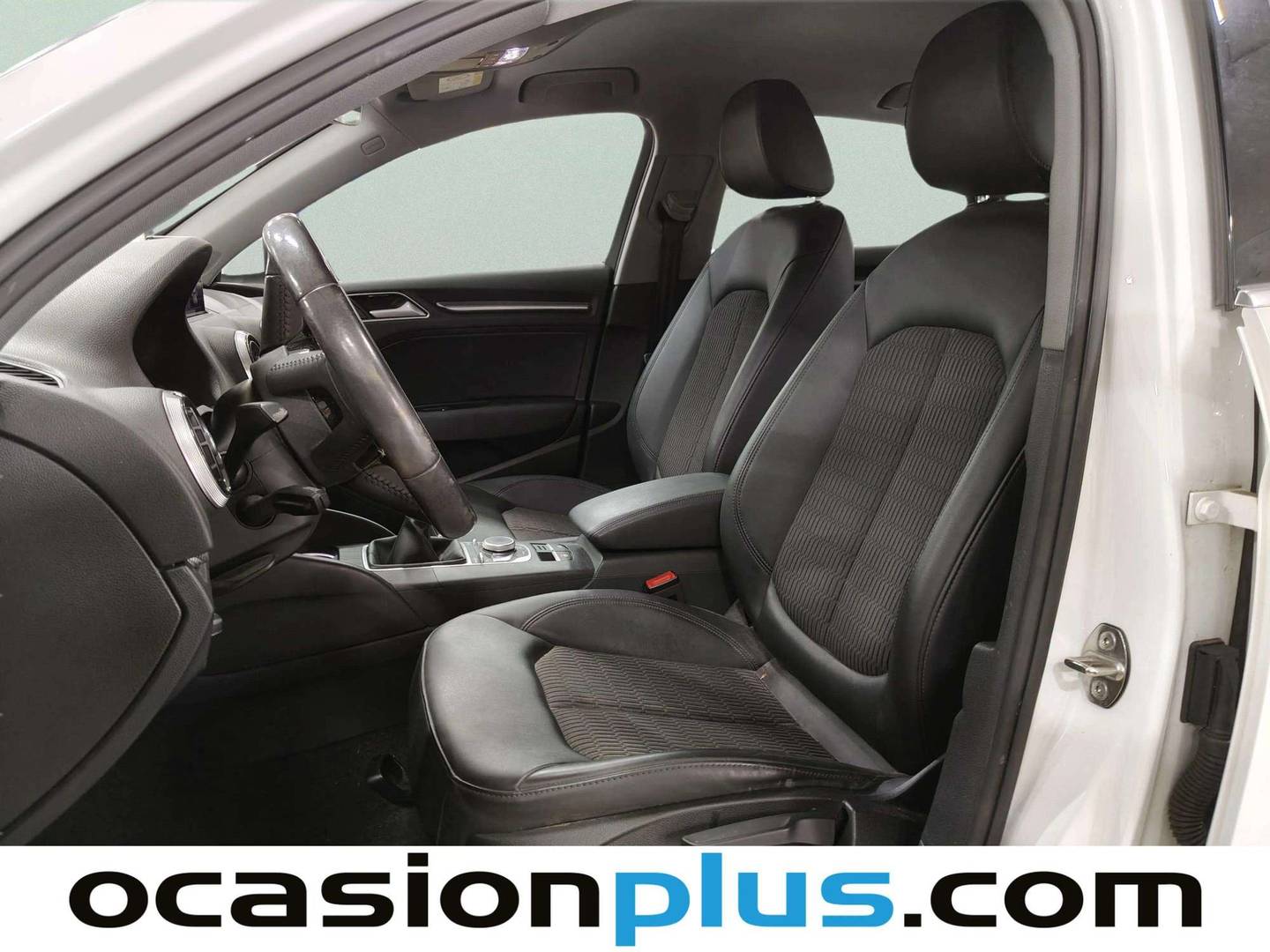 Foto asientos delanteros Audi A3 Audi A3 Sedan design edition 1.6 TDI (110 CV)
