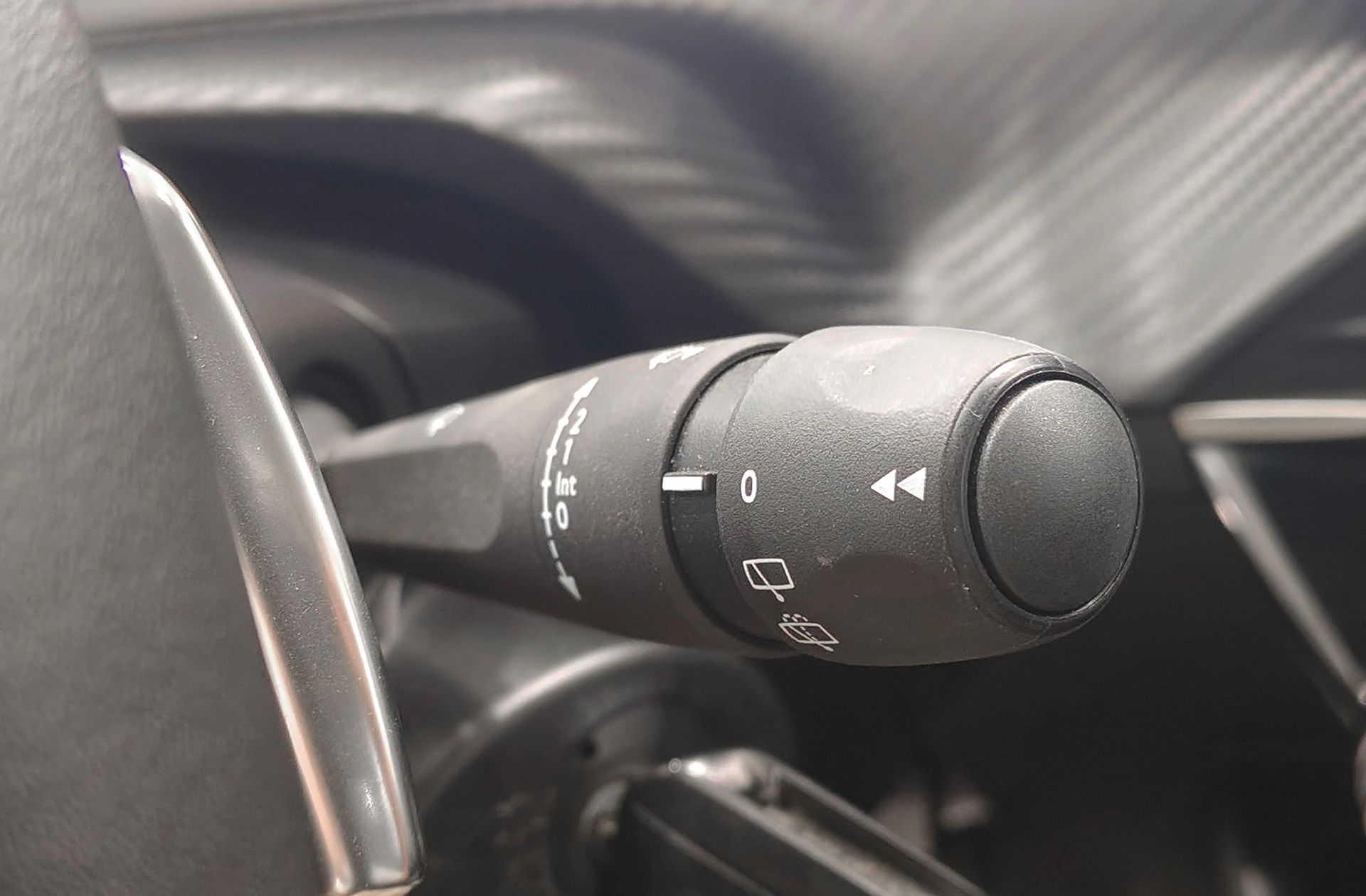 Peugeot 208 Style Hybrid 110 eDCS6 - foto 28