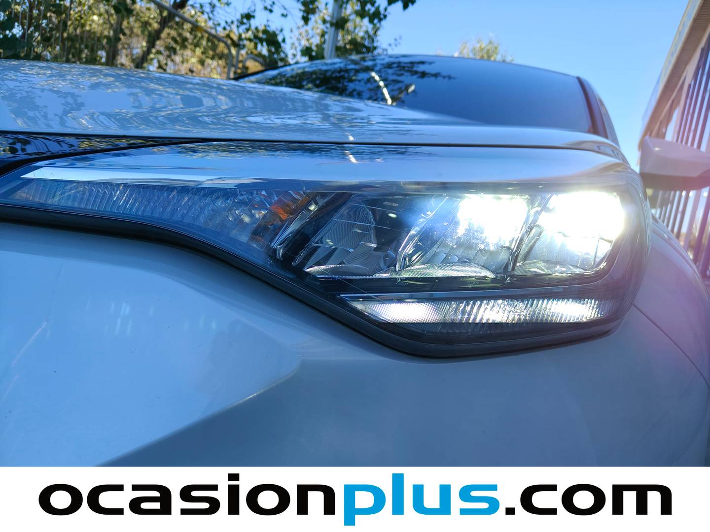 Extras del Toyota C-HR Toyota C-HR 180H Advance (184 CV)
