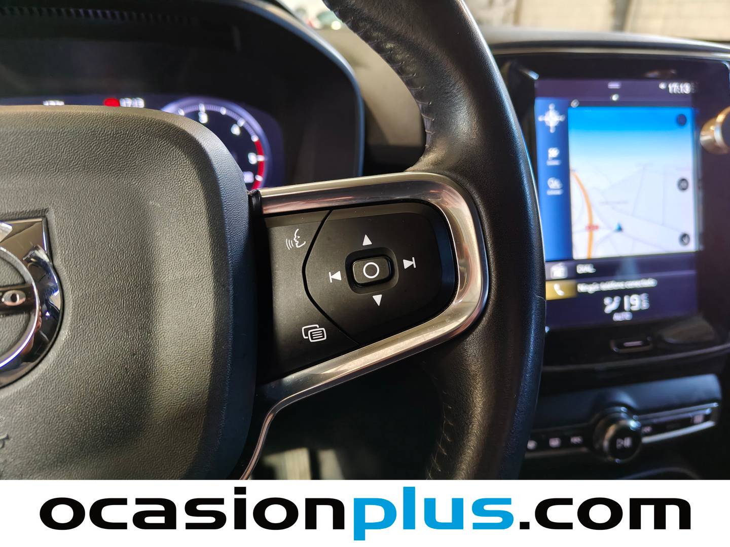 Volvo XC40 Volvo XC40 D3 Momentum Auto (150 CV) al mejor precio