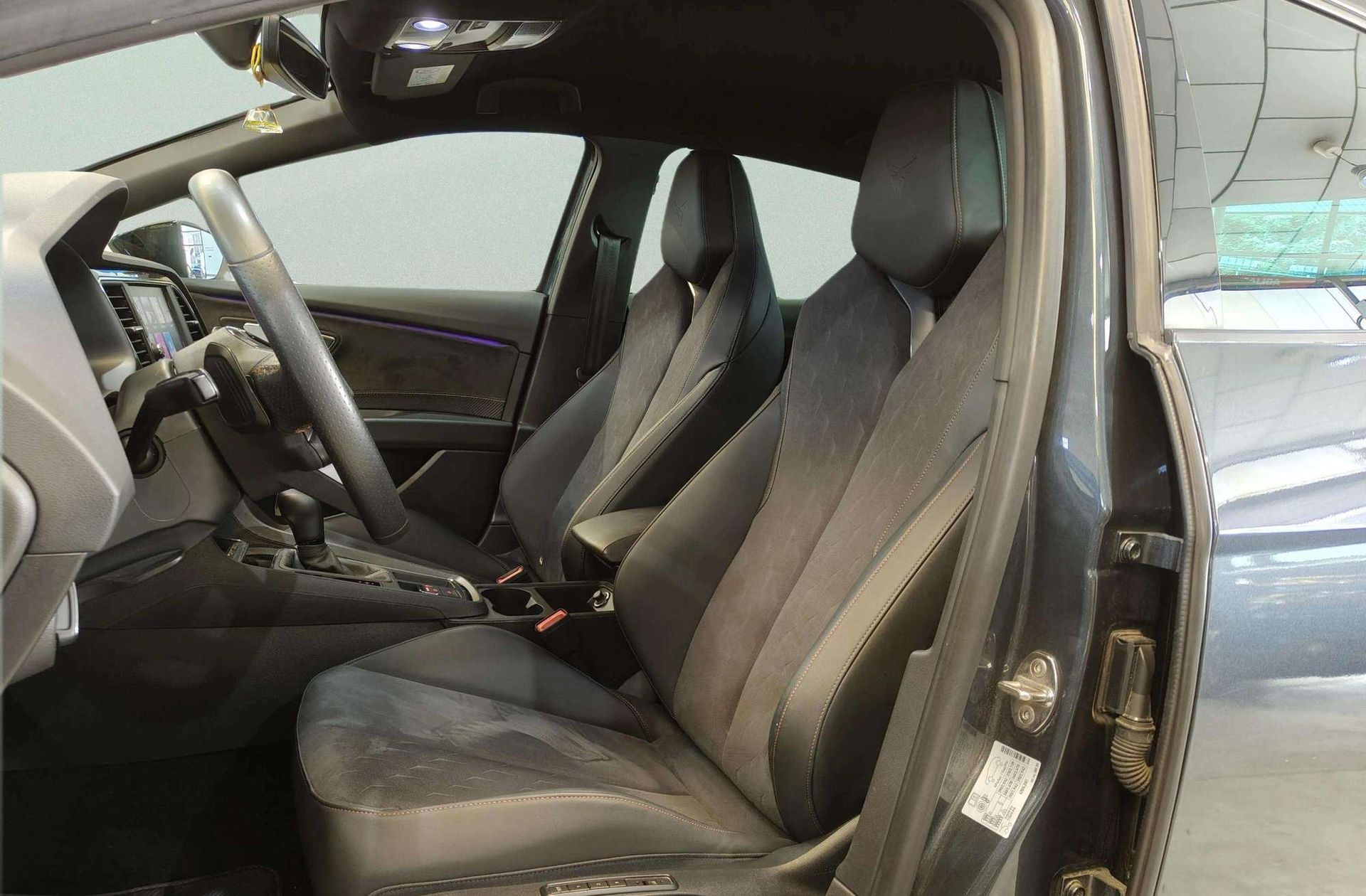 SEAT León 2.0 TSI FR DSG - foto 16