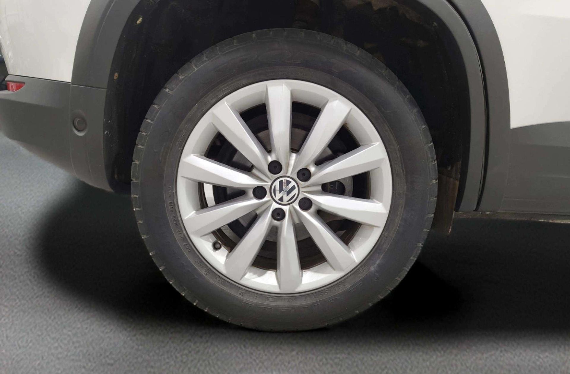 Volkswagen Tiguan T1 2.0 TDI BMT - foto 33
