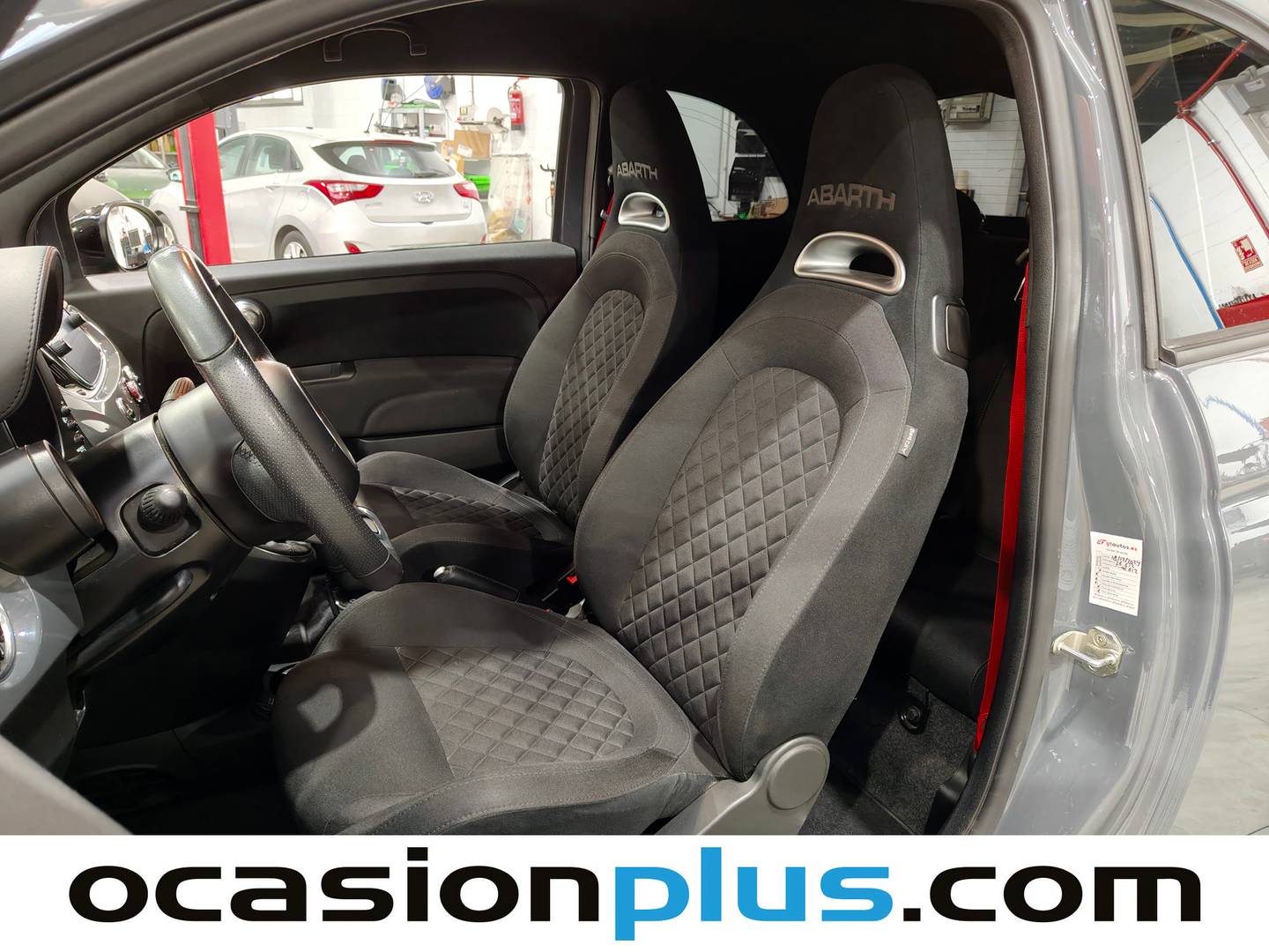 Foto asientos delanteros Abarth 500 Abarth 500 1.4 16v T-Jet 595  (145 CV)