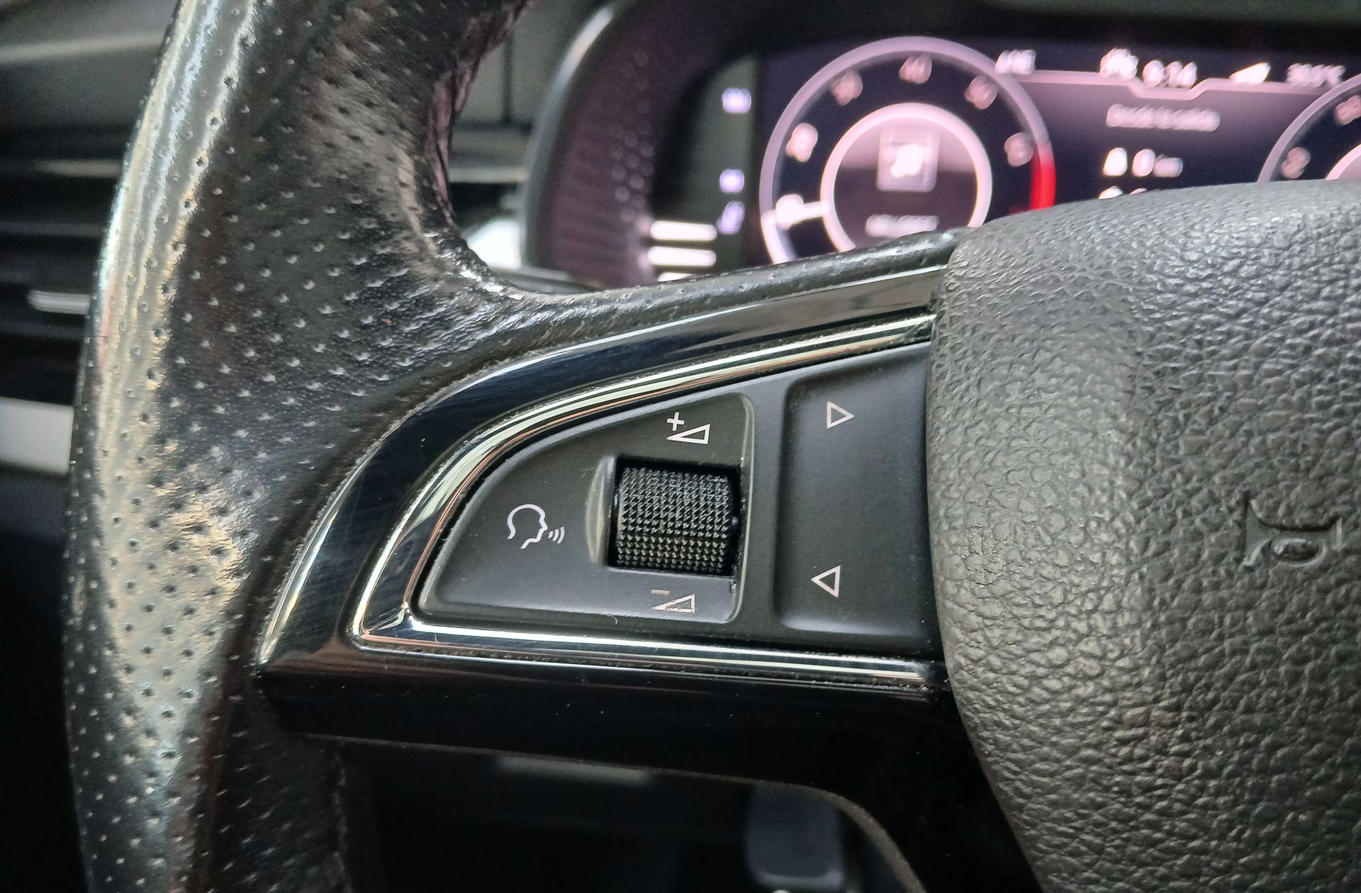 Škoda Kamiq 1.0 TSI Sport - foto 26