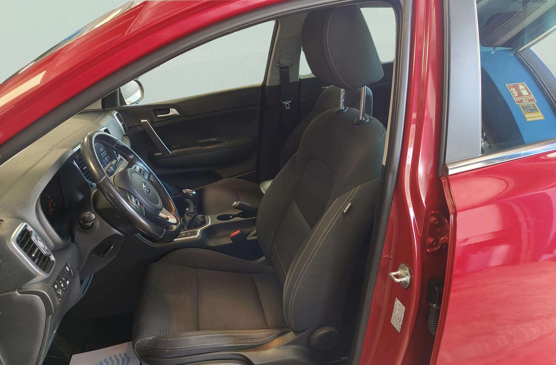 Kia Sportage 1.6 GDi x-Tech18 4x2 - foto 10