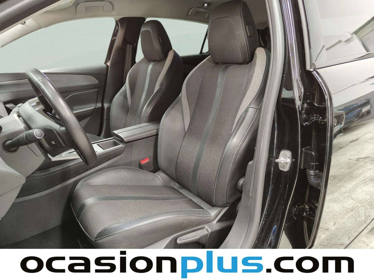 Foto asientos delanteros Peugeot 308 Peugeot 308 BlueHDi 130 S&S Allure EAT8 (130 CV)