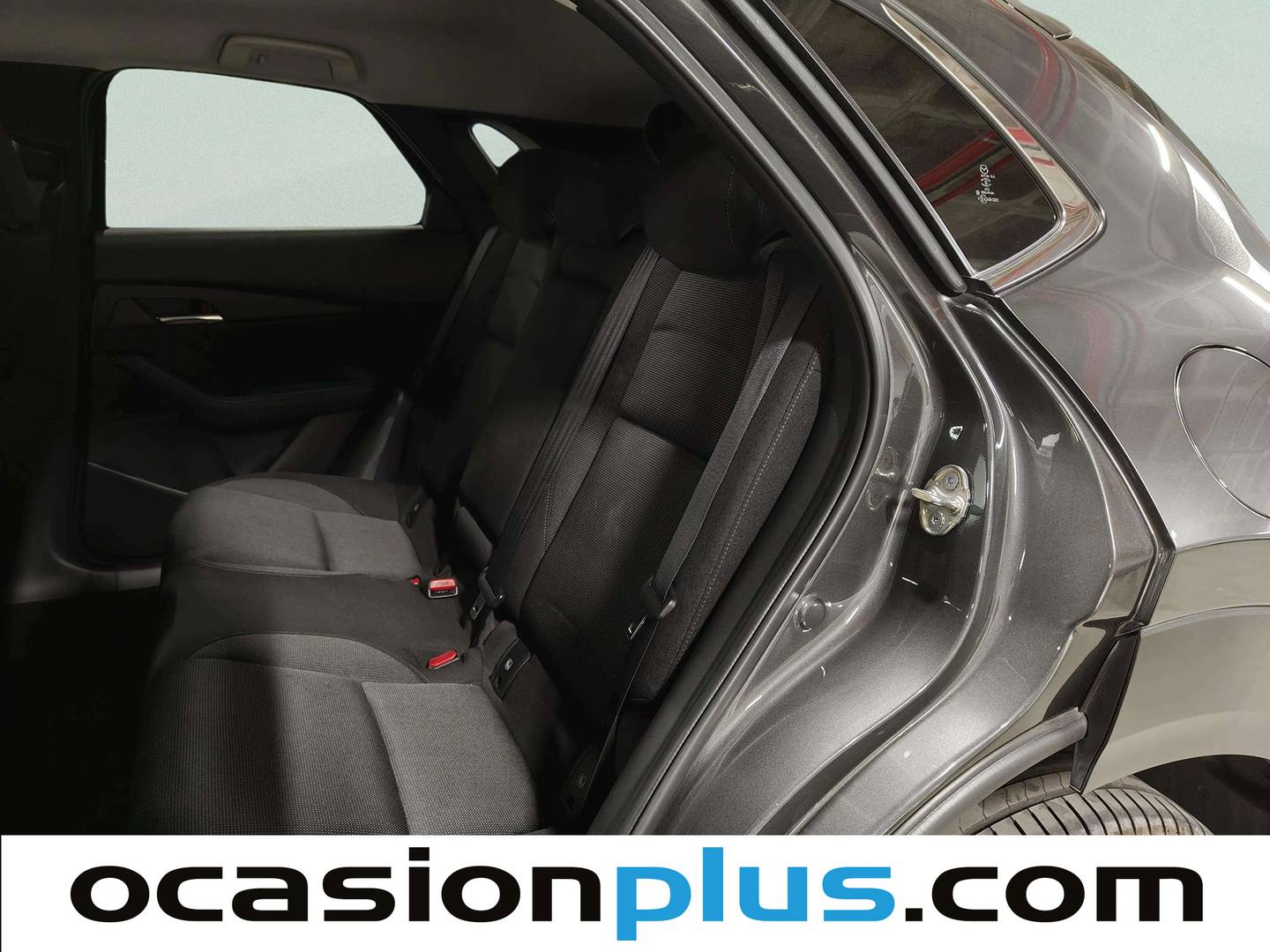 Foto asientos traseros Mazda CX-30 Mazda CX-30 2.0 Skyactiv-X Evolution 2WD AT (180 CV)