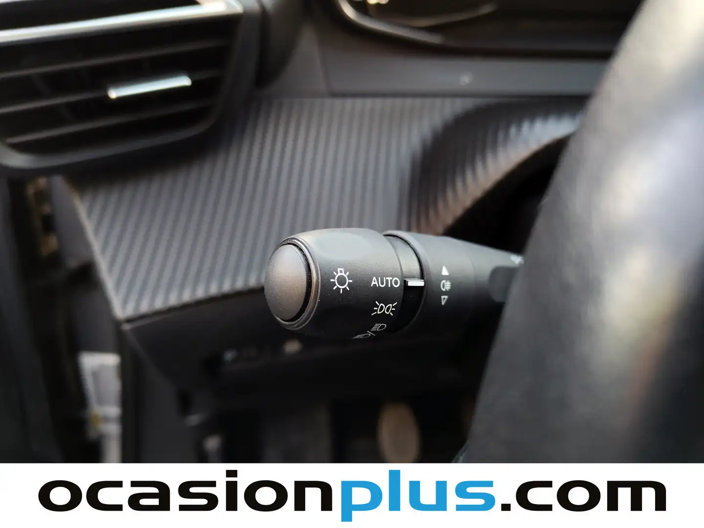 Foto Peugeot 2008 Peugeot 2008 PureTech 100 S&S Allure  (100 CV)