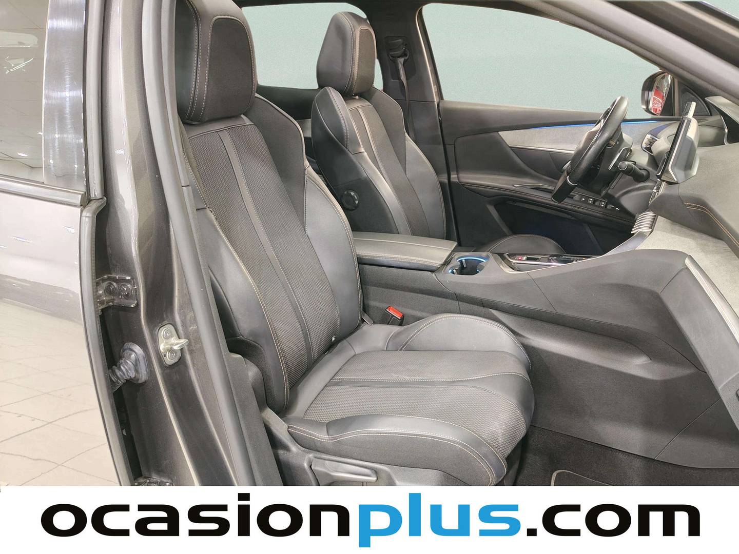 Foto Peugeot 3008 Peugeot 3008 PureTech 130 S&S GT EAT8 (130 CV)