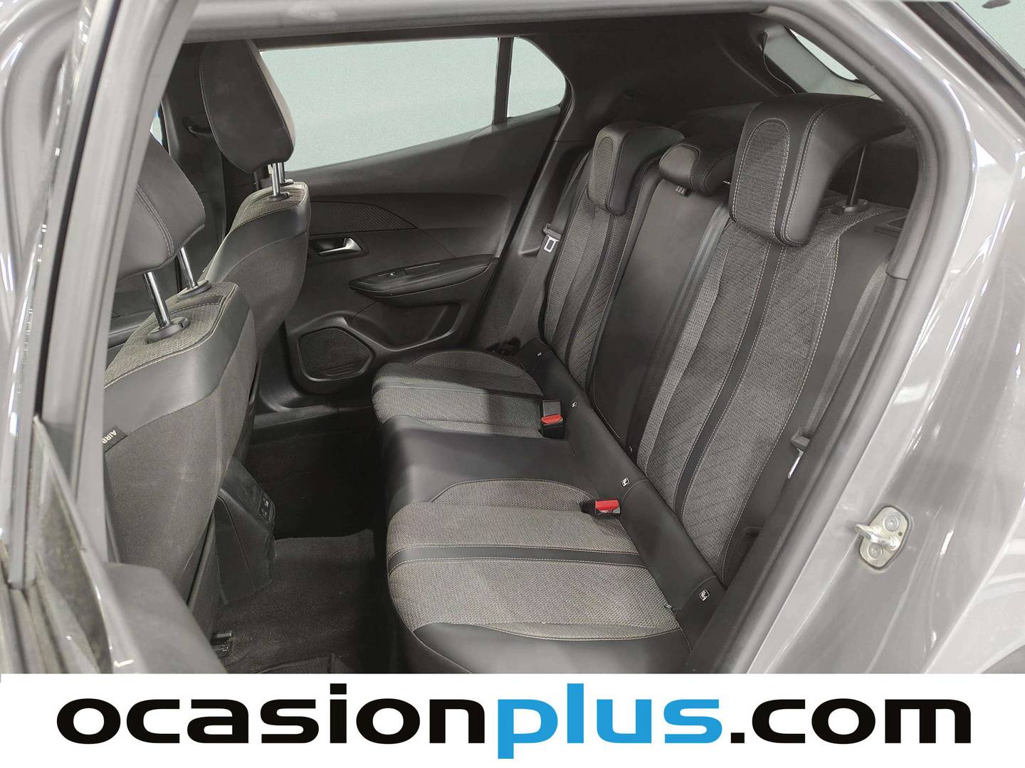 Foto asientos traseros Peugeot 2008 Peugeot 2008 PureTech 100 S&S Allure (100 CV)