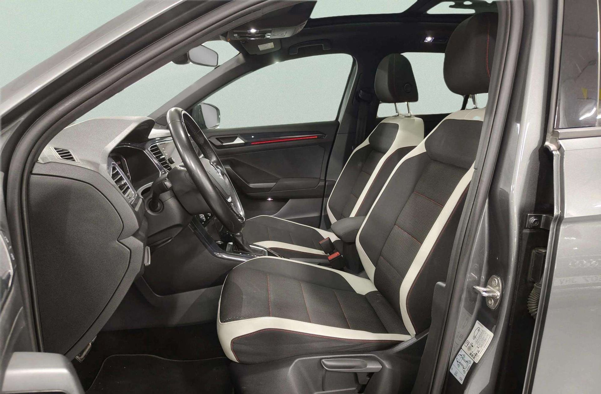 Volkswagen T-Roc Sport 1.5 TSI EVO DSG - foto 13
