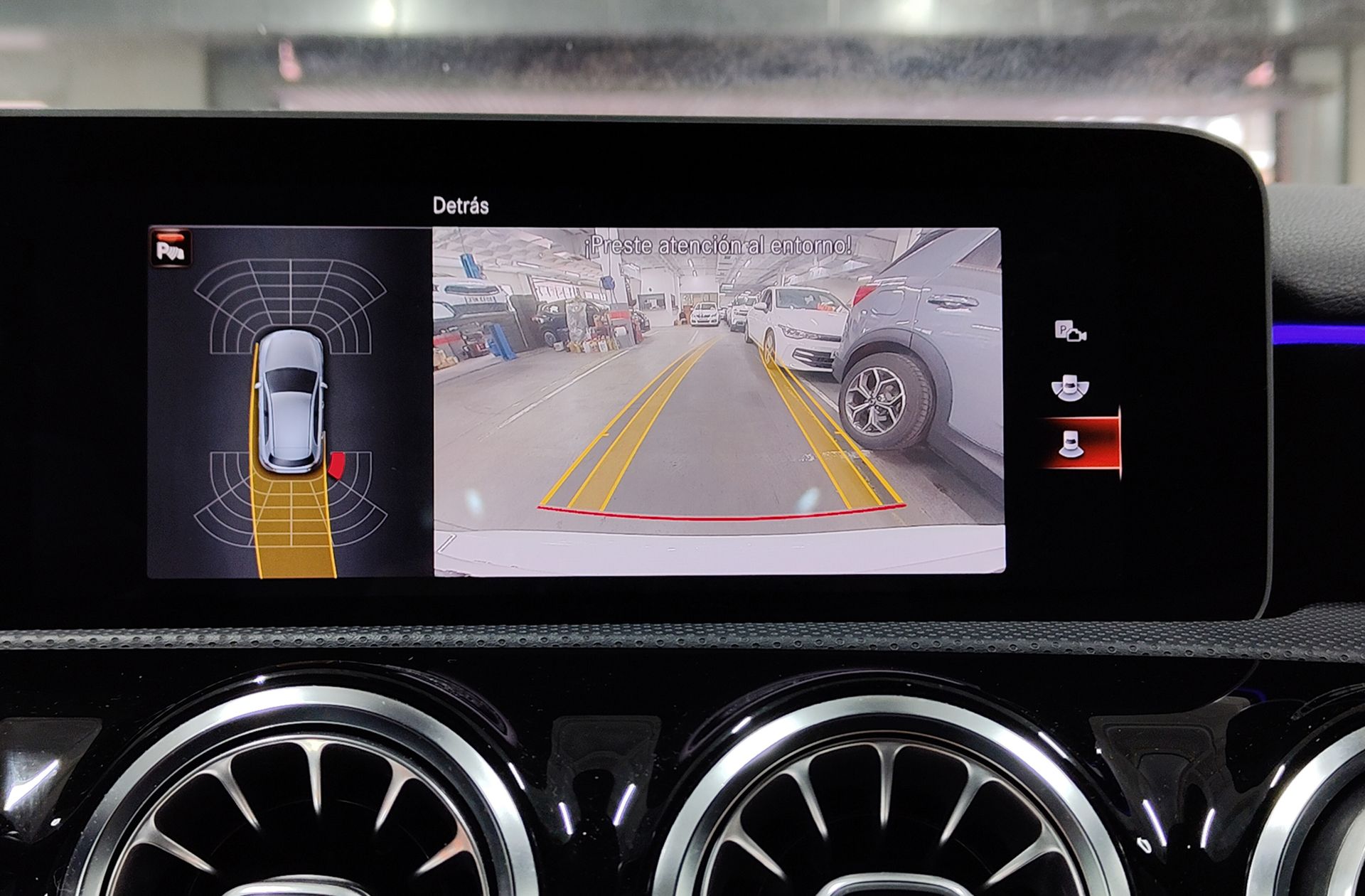Mercedes-Benz Clase A 180 d Pack AMG - foto 11