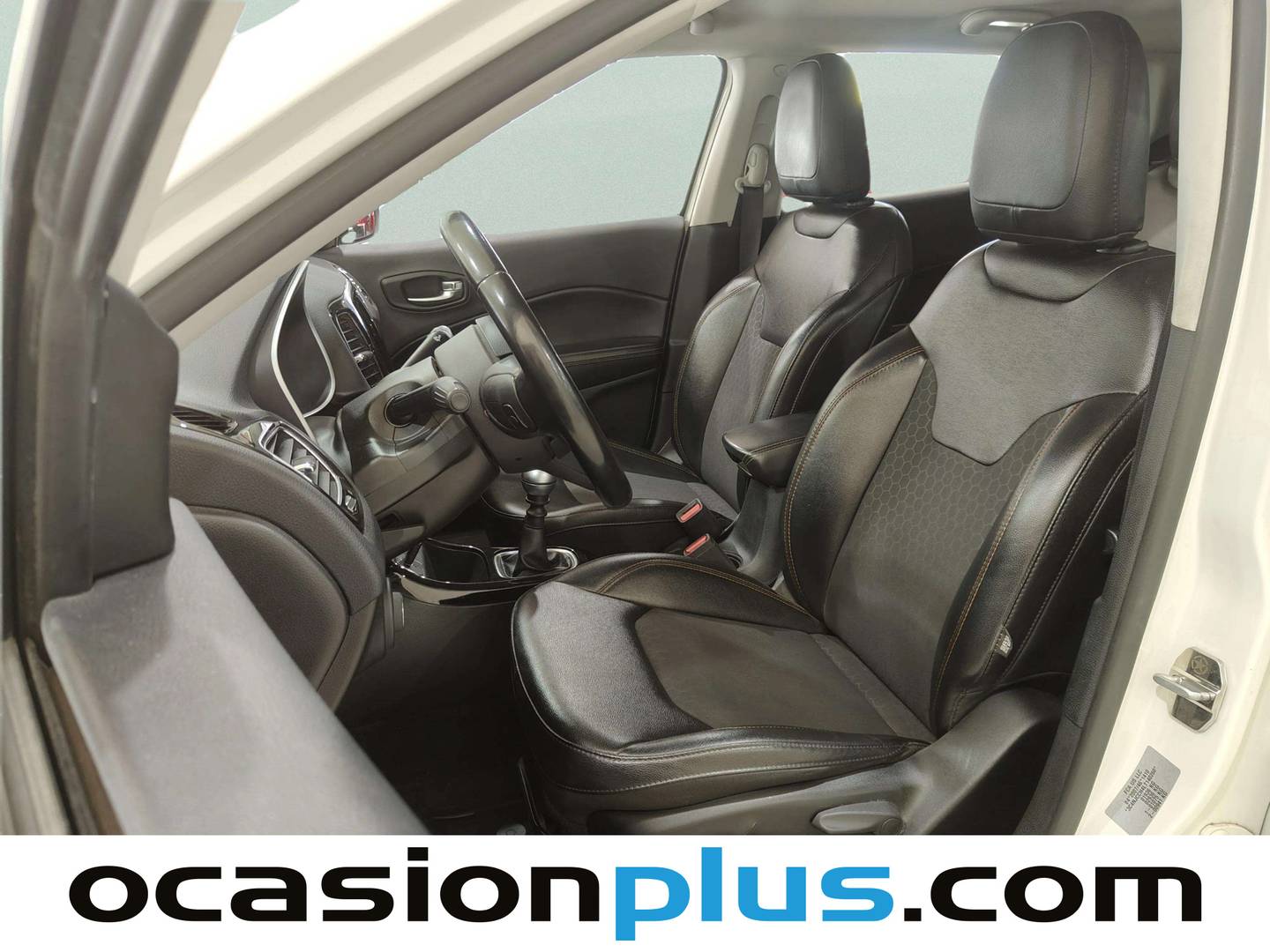 Foto asientos delanteros Jeep Compass Jeep Compass 1.4 Multiair Limited 4x2 (140 CV)