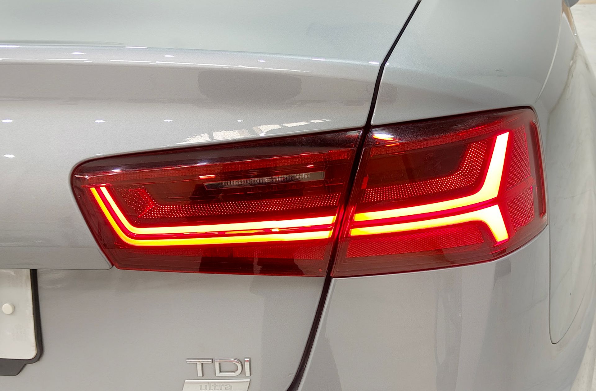 Audi A6 S line 2.0 TDI ultra S tronic - foto 16
