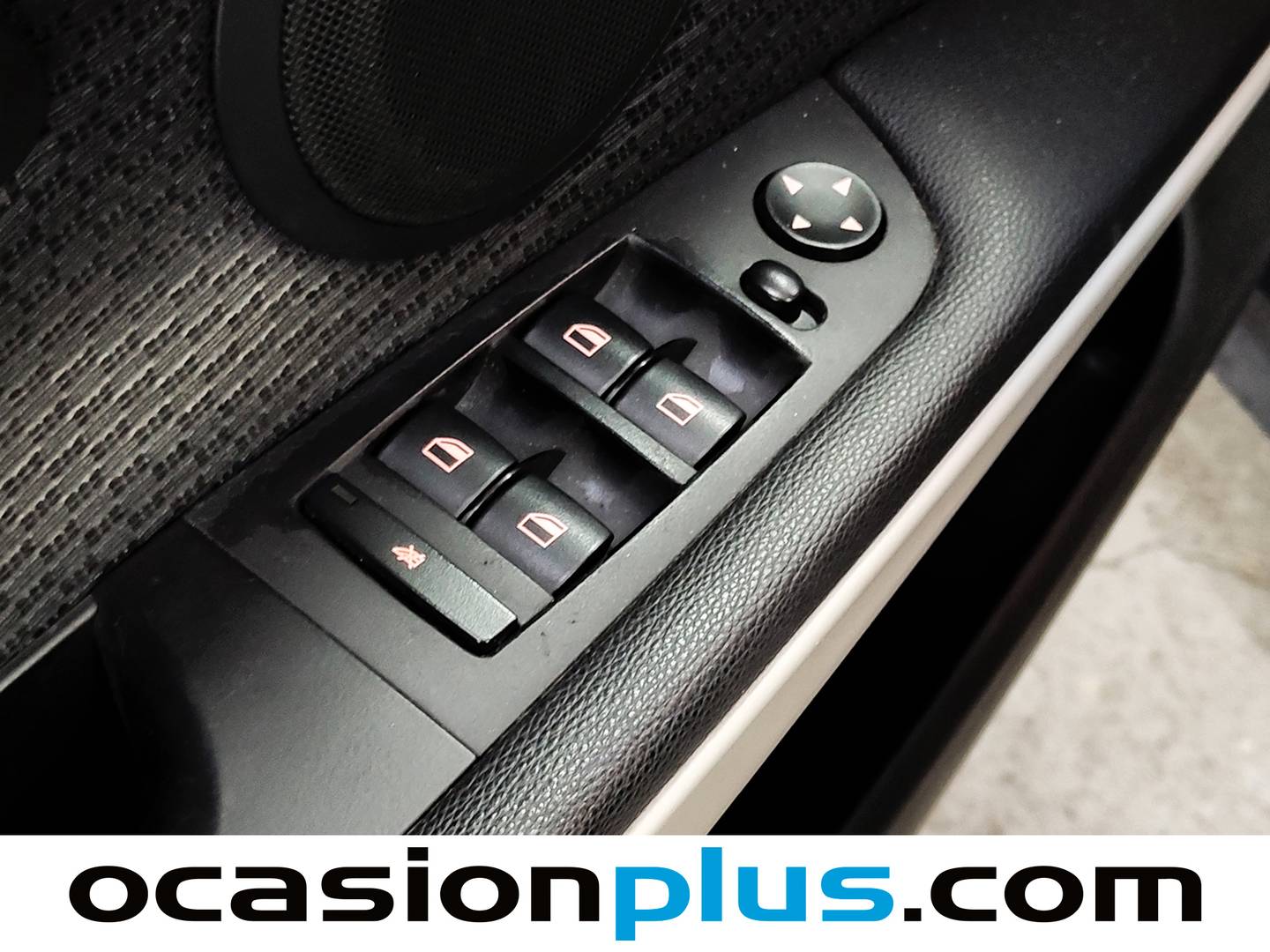 Foto BMW Serie 3 BMW Serie 3 318i (143 CV)