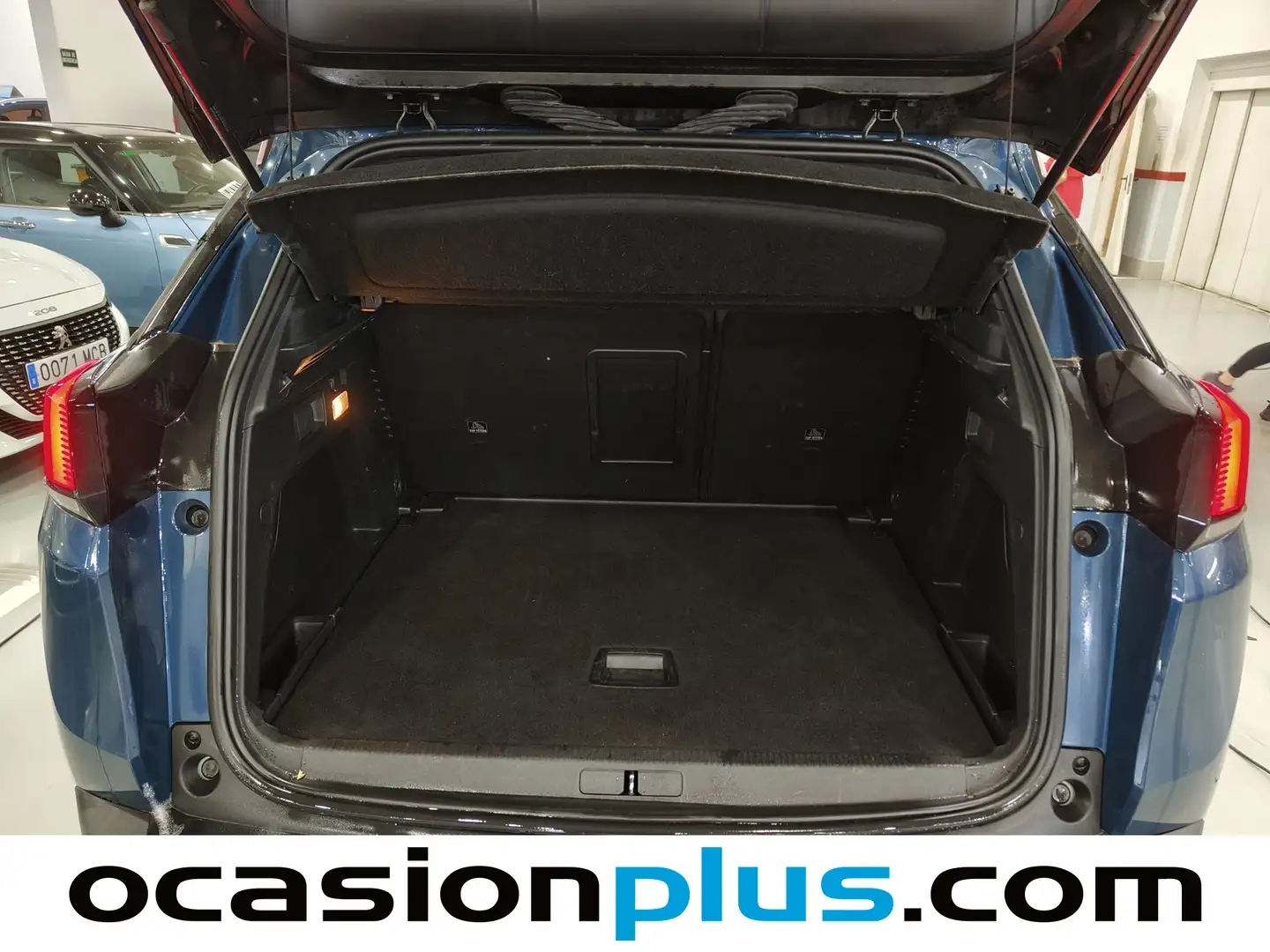 Foto Peugeot 3008 Peugeot 3008 PureTech 130 S&S Allure Pack EAT8 (130 CV)