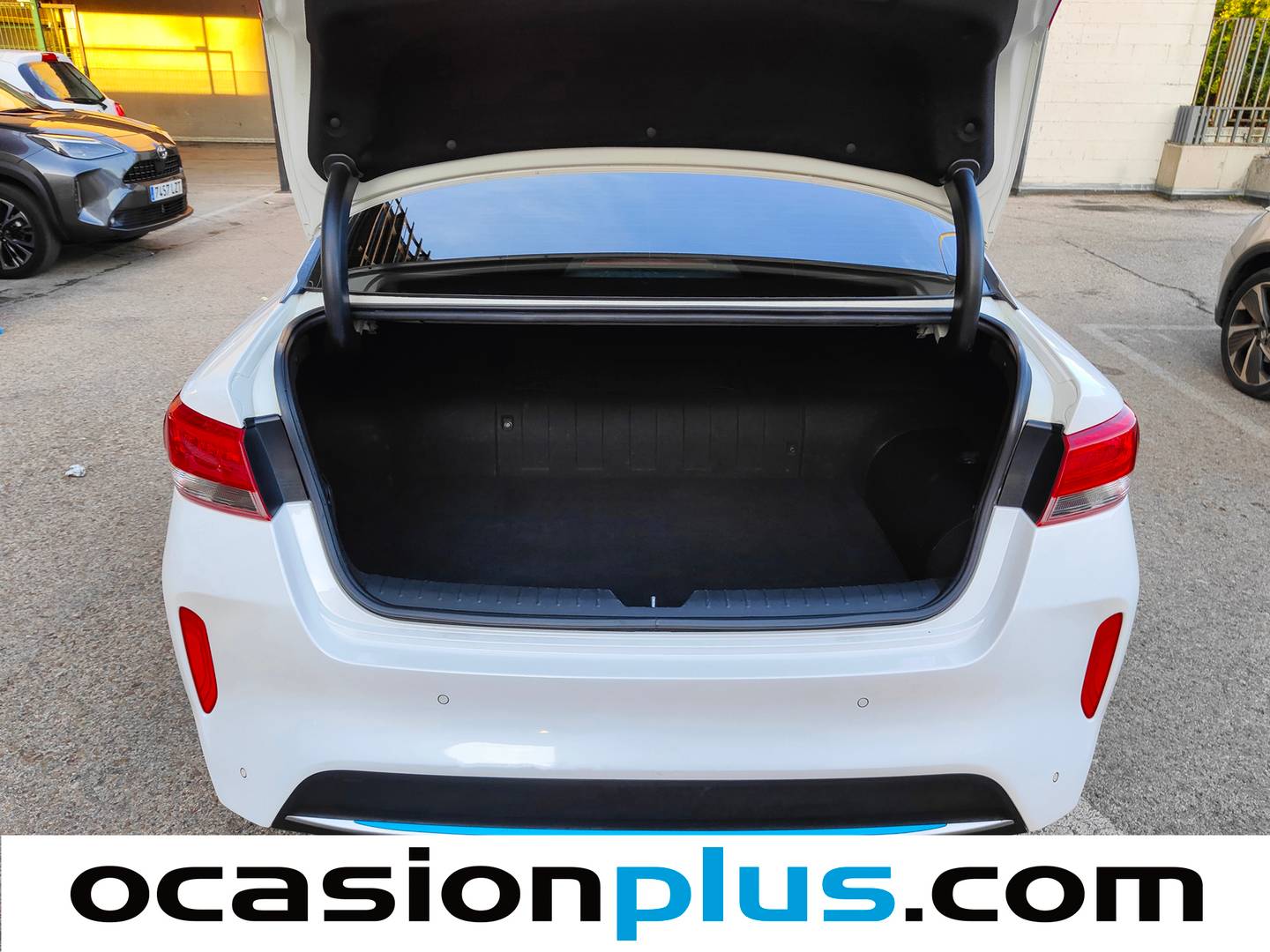 Fotos maletero KIA Optima Hïbrido Enchufable KIA Optima 2.0 GDi Híbrido Enchufable (205 CV)